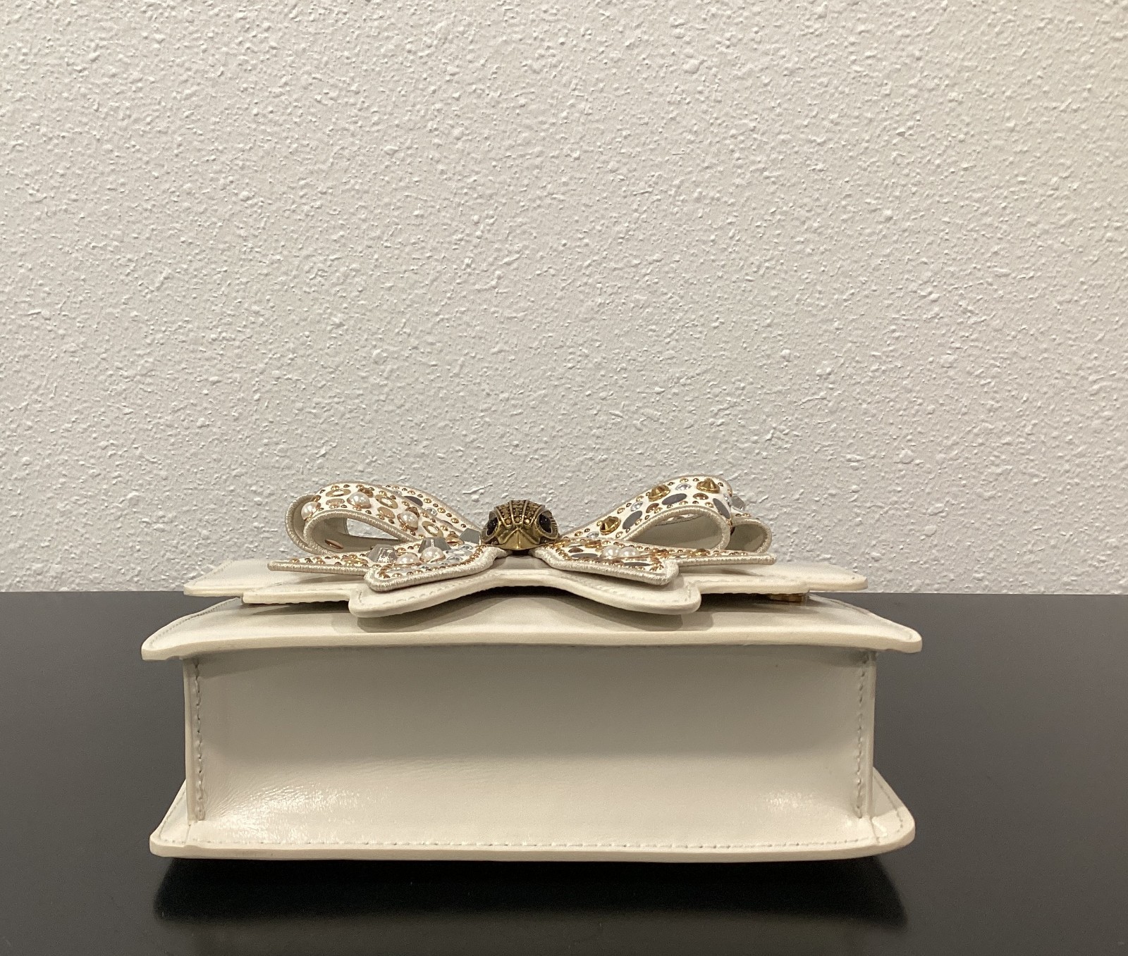 Kurt Geiger Small Shoreditch Bow Bone Leather Gems Studs 7.75″x5″x2.25″ Boxed