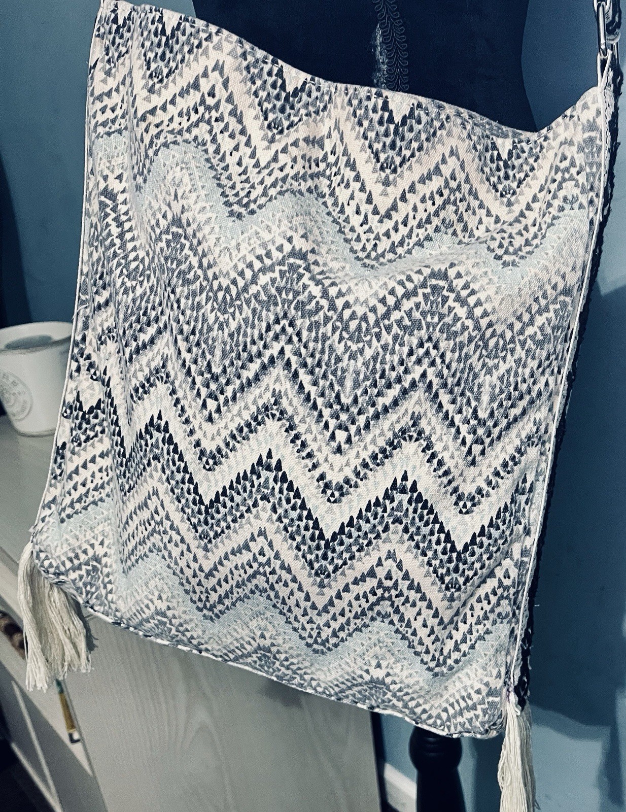 Steve Madden Canvas Shoulder Tote Bag Blue Gray Ivory Adjustable W Fringe Boho