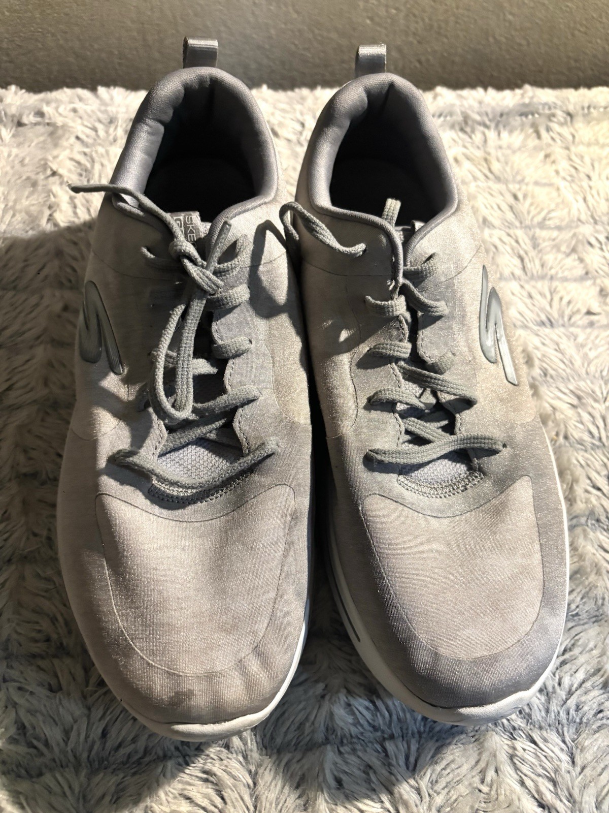 Skechers Air-Cooled Arch Fit Gray Women’s Sneakers Size 9