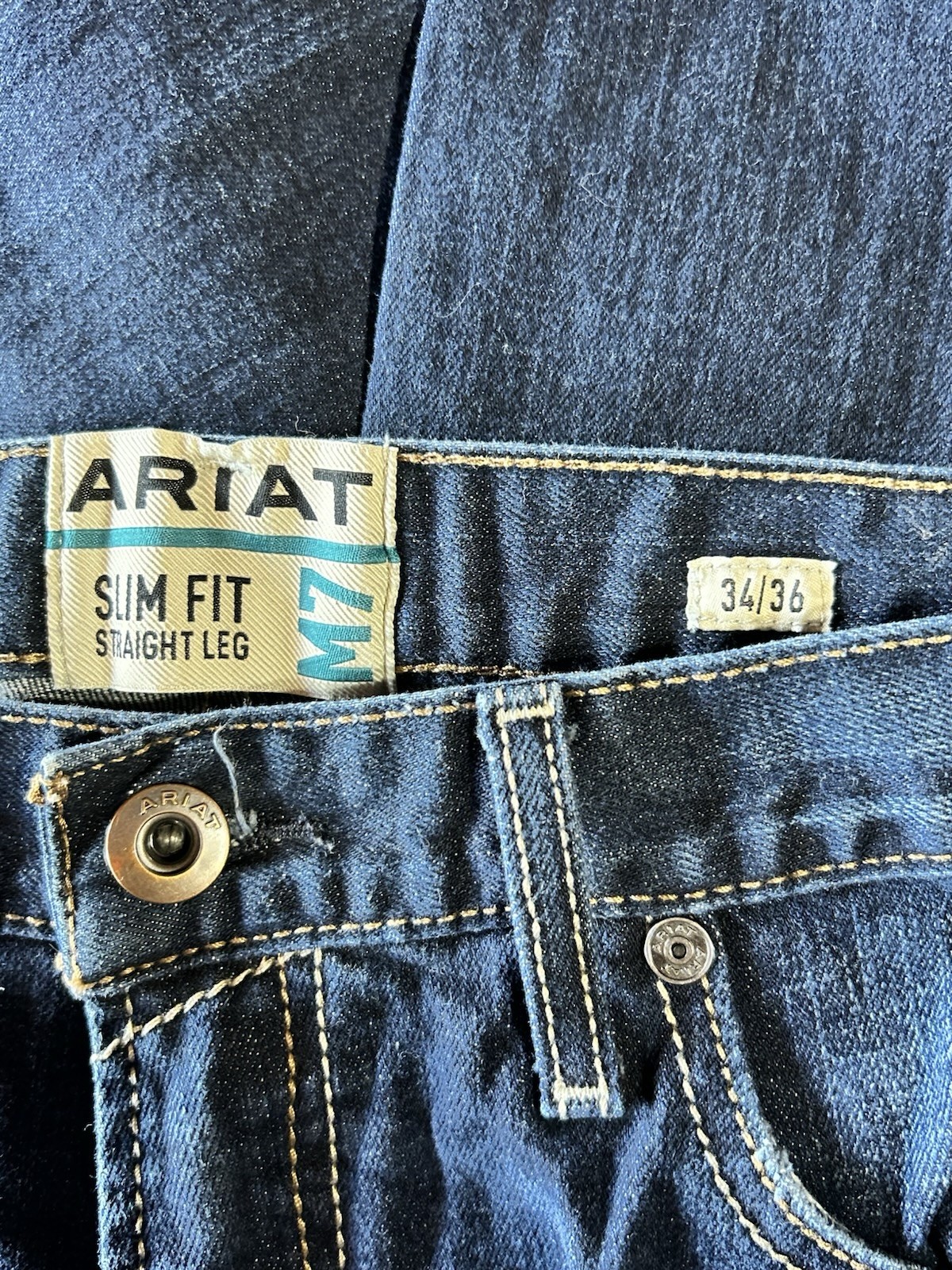 Ariat SlimFit 34×36 Straight Leg M7