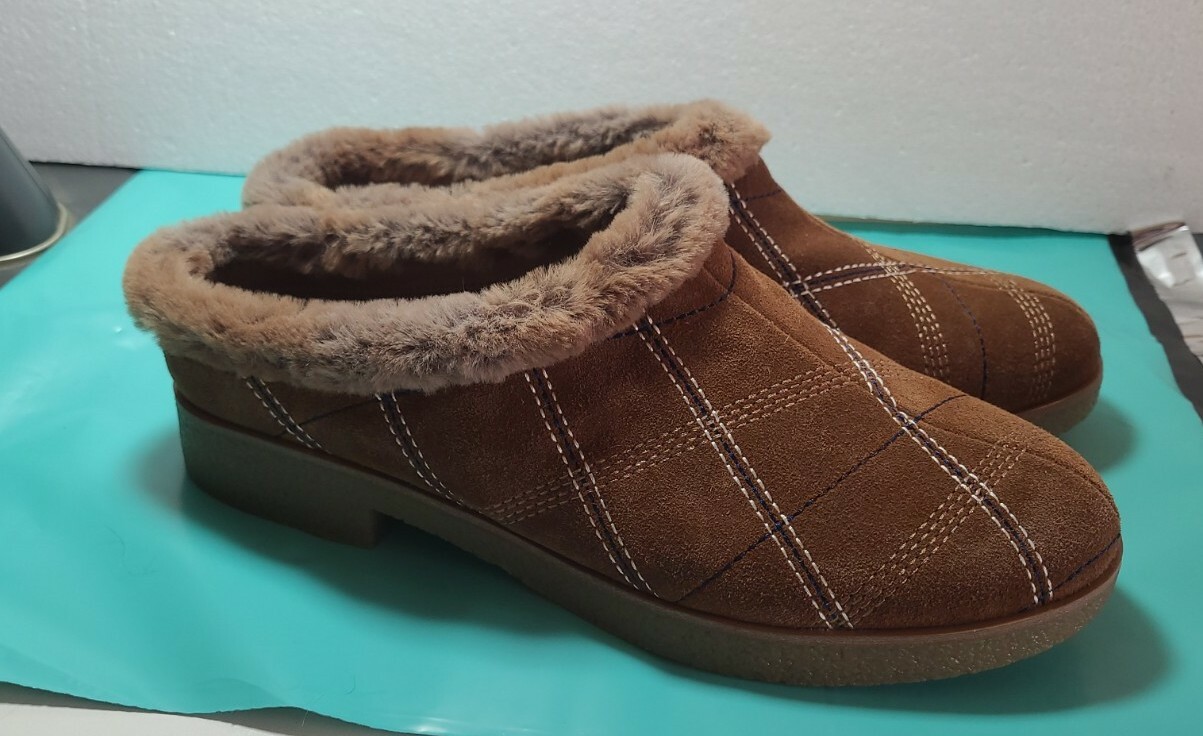 Aerosoles 9m. Blue Moonay. Brown/Tan suede leather uppers and balance man made.