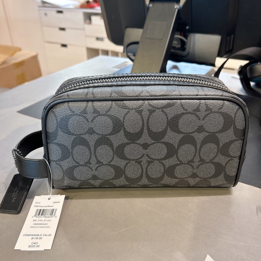 NWT Coach Small/Large Travel Kit In Signature Canvas/With Coach Patch