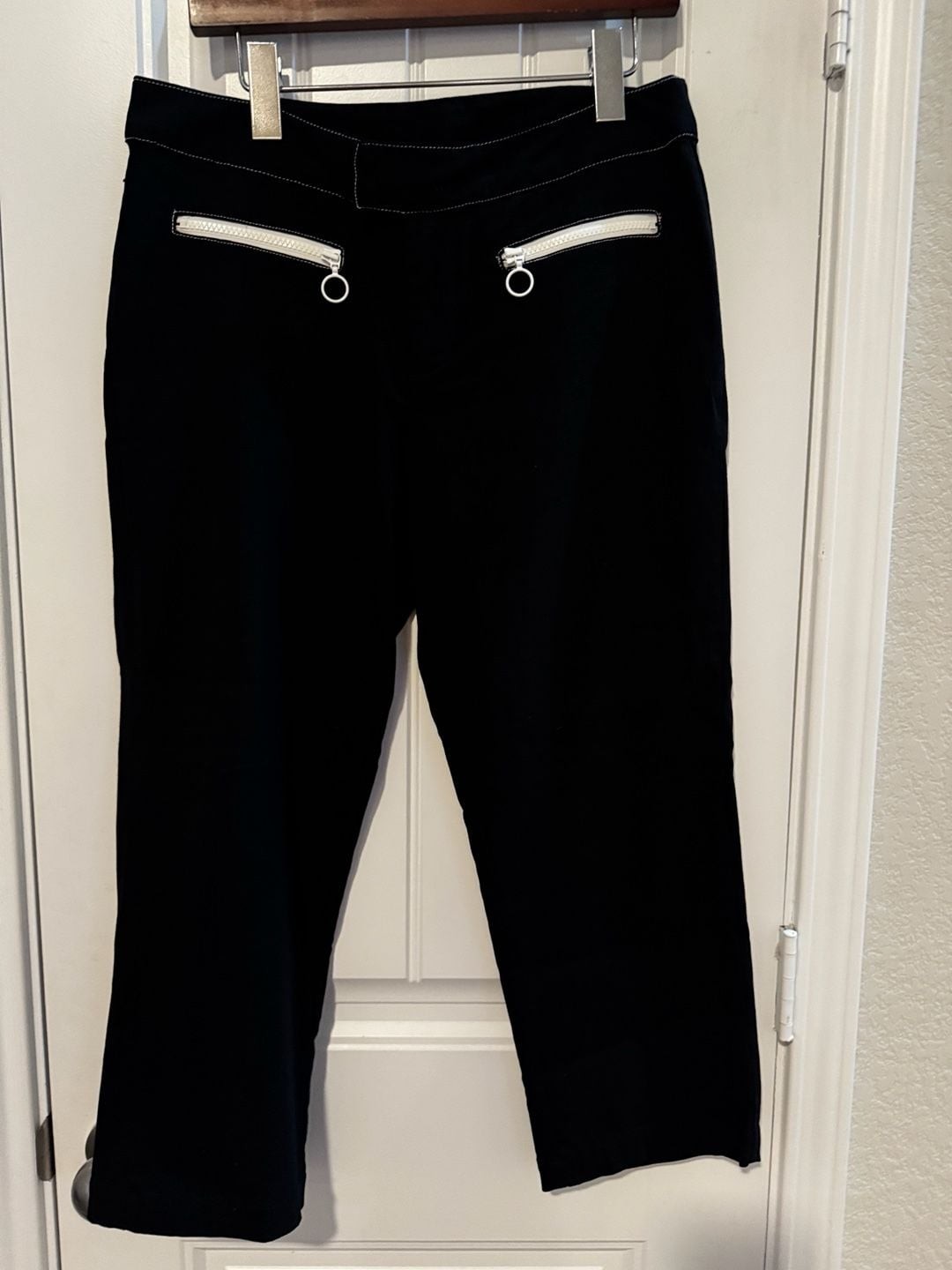 Xhilaration Vintage Y2K Black Cropped Capri Pants with Ring Pull Front Zippers