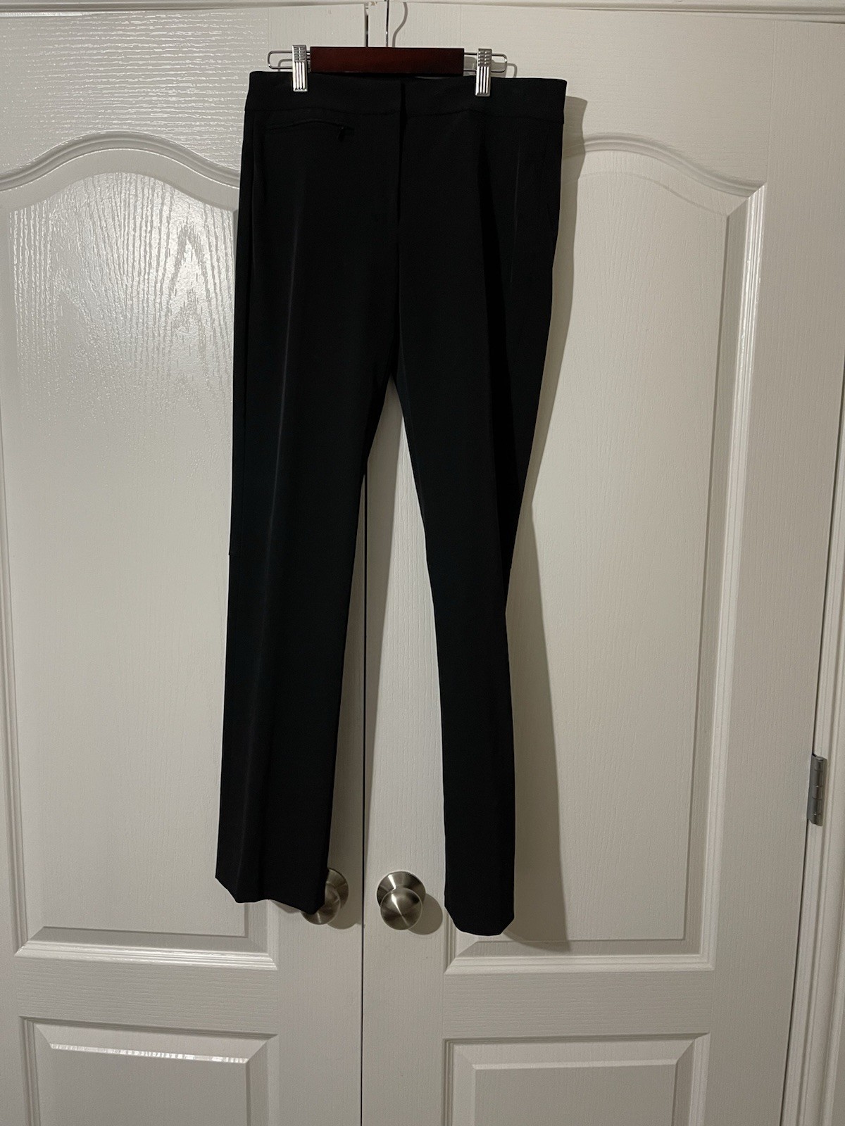Ladies DKNY Size 8 95% Nylon 5% Spandex
