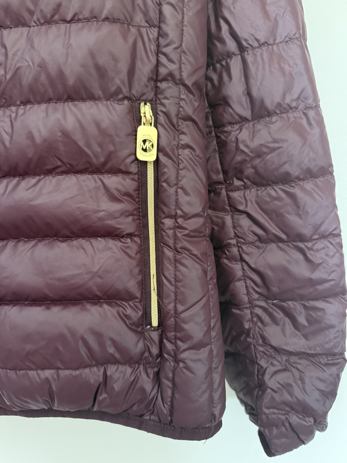 Michael Kors Women’s Packable Down Hooded Full Zip Puffer Jacket Burgundy L