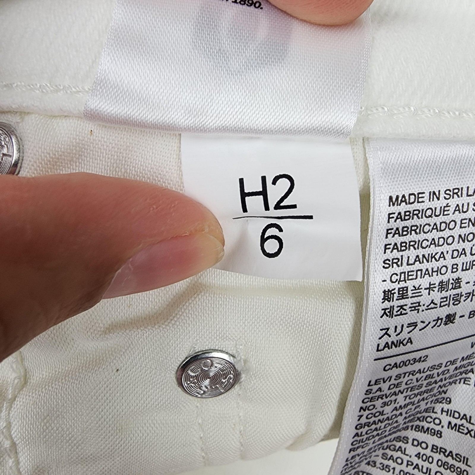Levi’s 721 High Rise Skinny Jeans Womens 29×30 White Stretch Denim Casual NWT