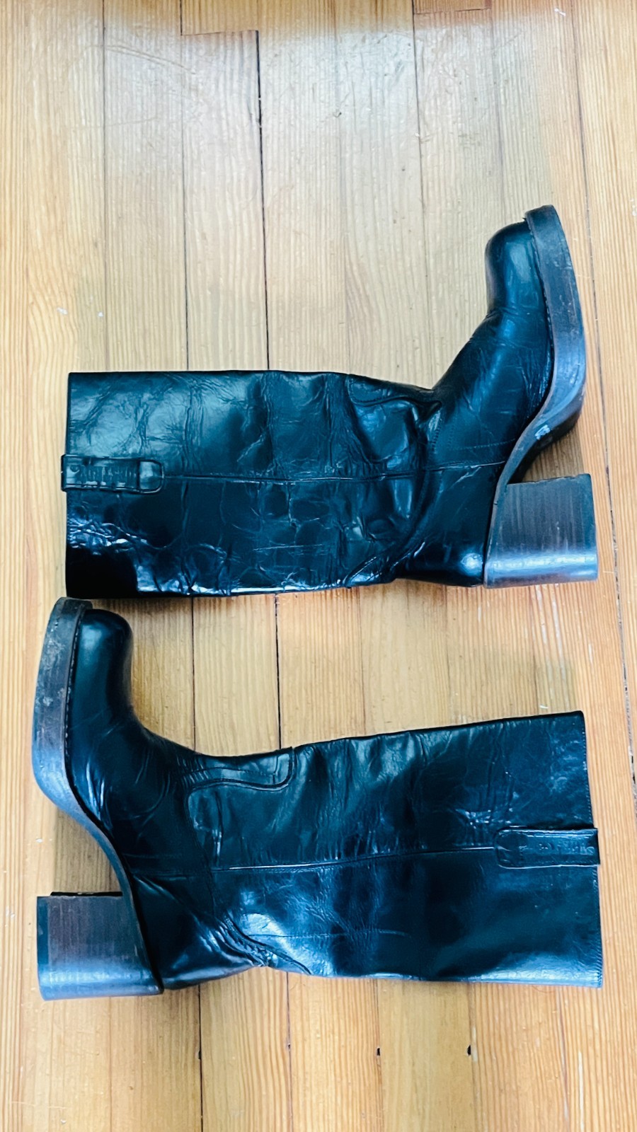 Vintage Destroy Black Patent Leather Platform Campus Boots 40/41