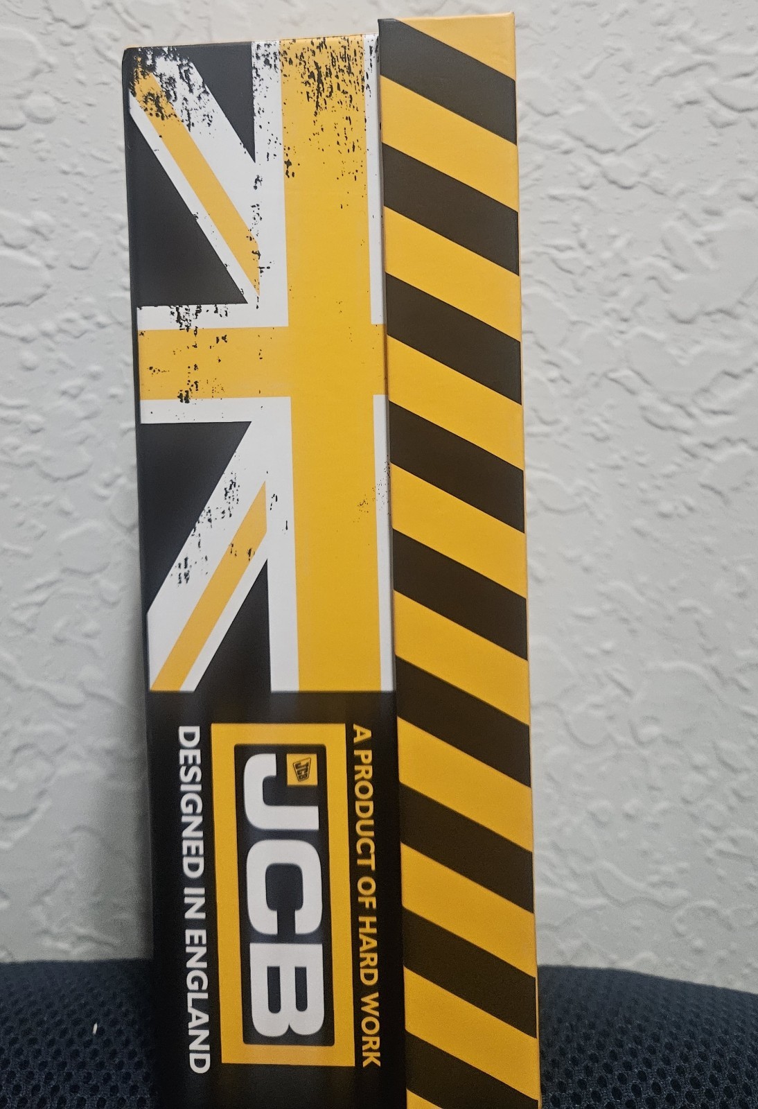 Bundle JCB Work Socks And Thermal Winter Hat Set Box Gift Set