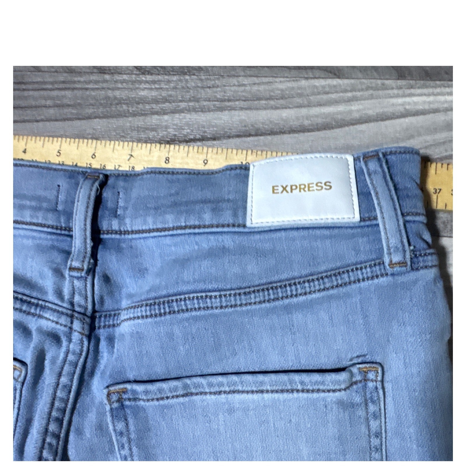 Express Womens Light Wash Cropped Skinny Mid Rise Jeans Size 6R Denim Blue