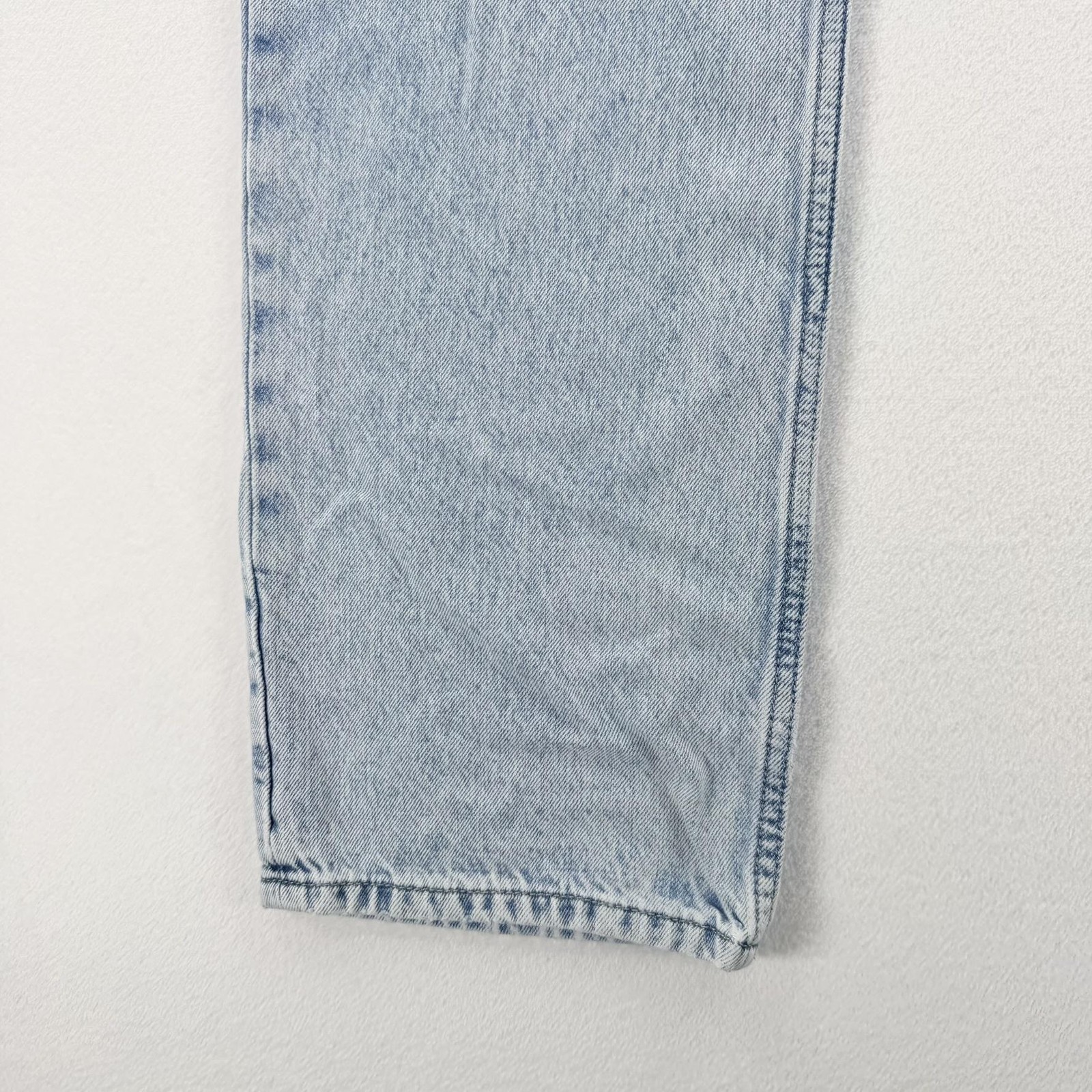 Levi’s Low Pro Straight Jeans Womens 28 Blue Light Wash Denim Low Rise Relaxed