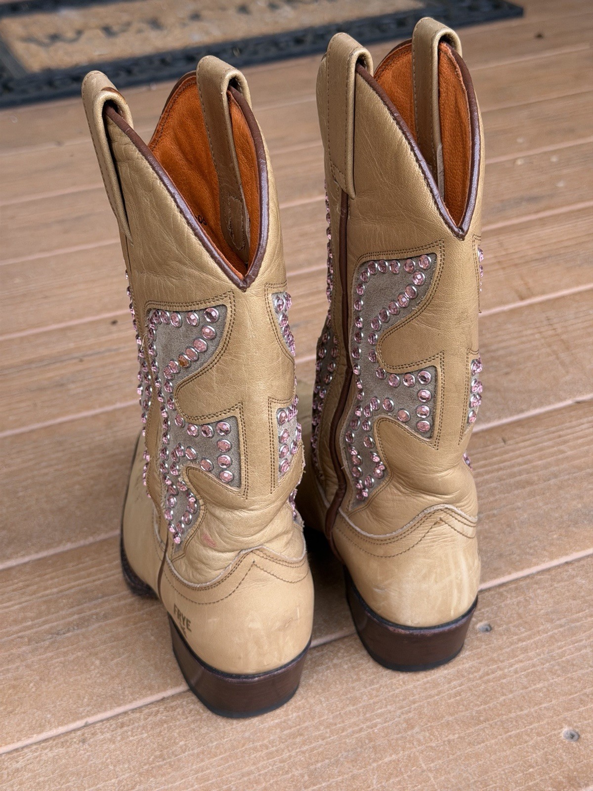 Frye Women’s 6.5 Beige Leather Studded Western Cowboy Mid-Calf Pull-On Boots