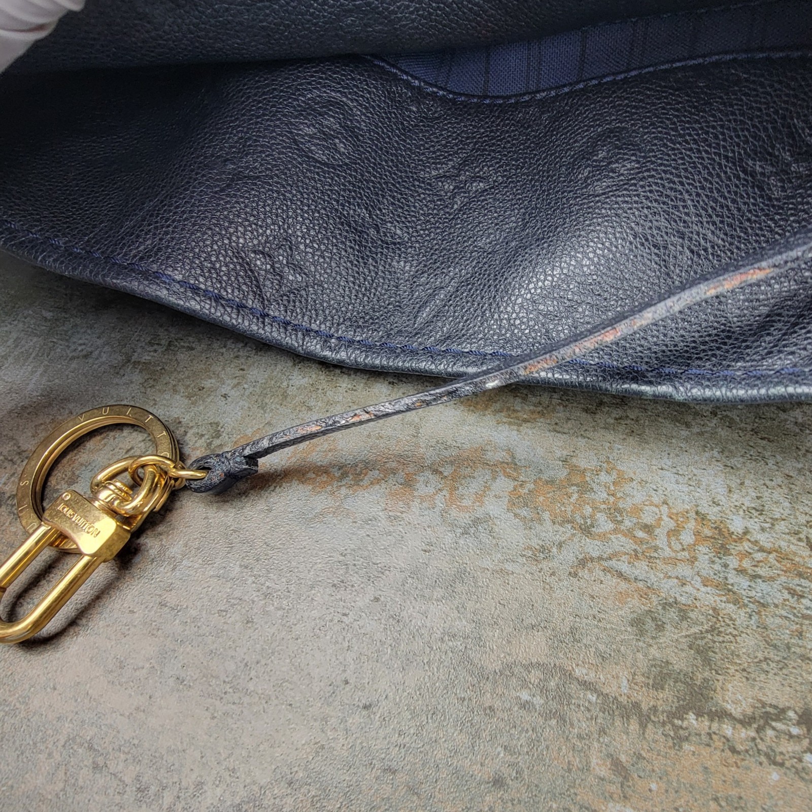 LOUIS VUITTON Artsy MM Monogram Empreinte Infini Blue Hand Bag Papers & Boxes