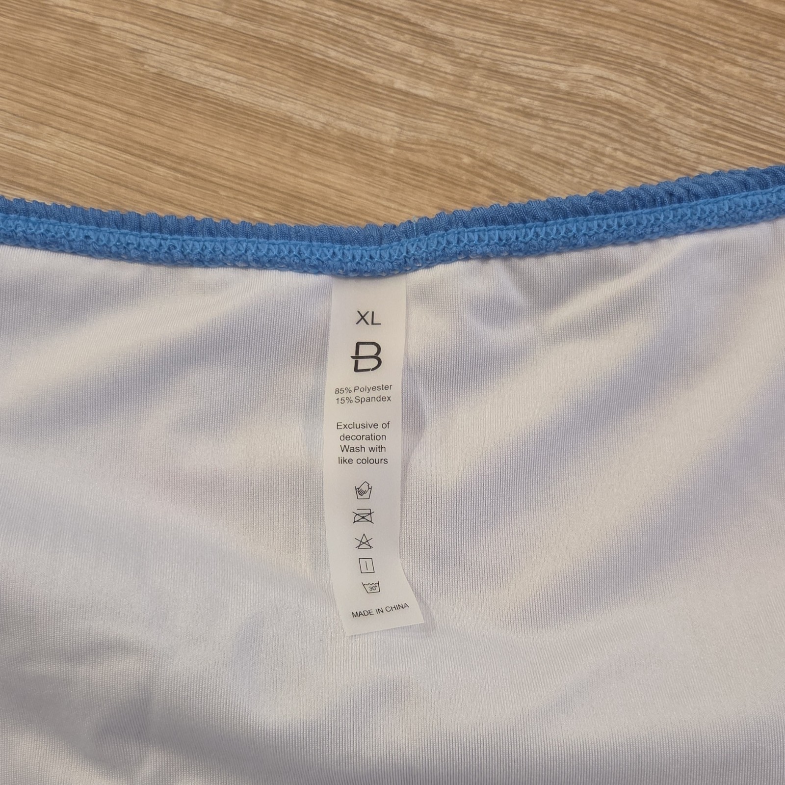 Blooming Jelly 2-Piece Bikini Set Blue/Light Blue Textured Tie Front XL B