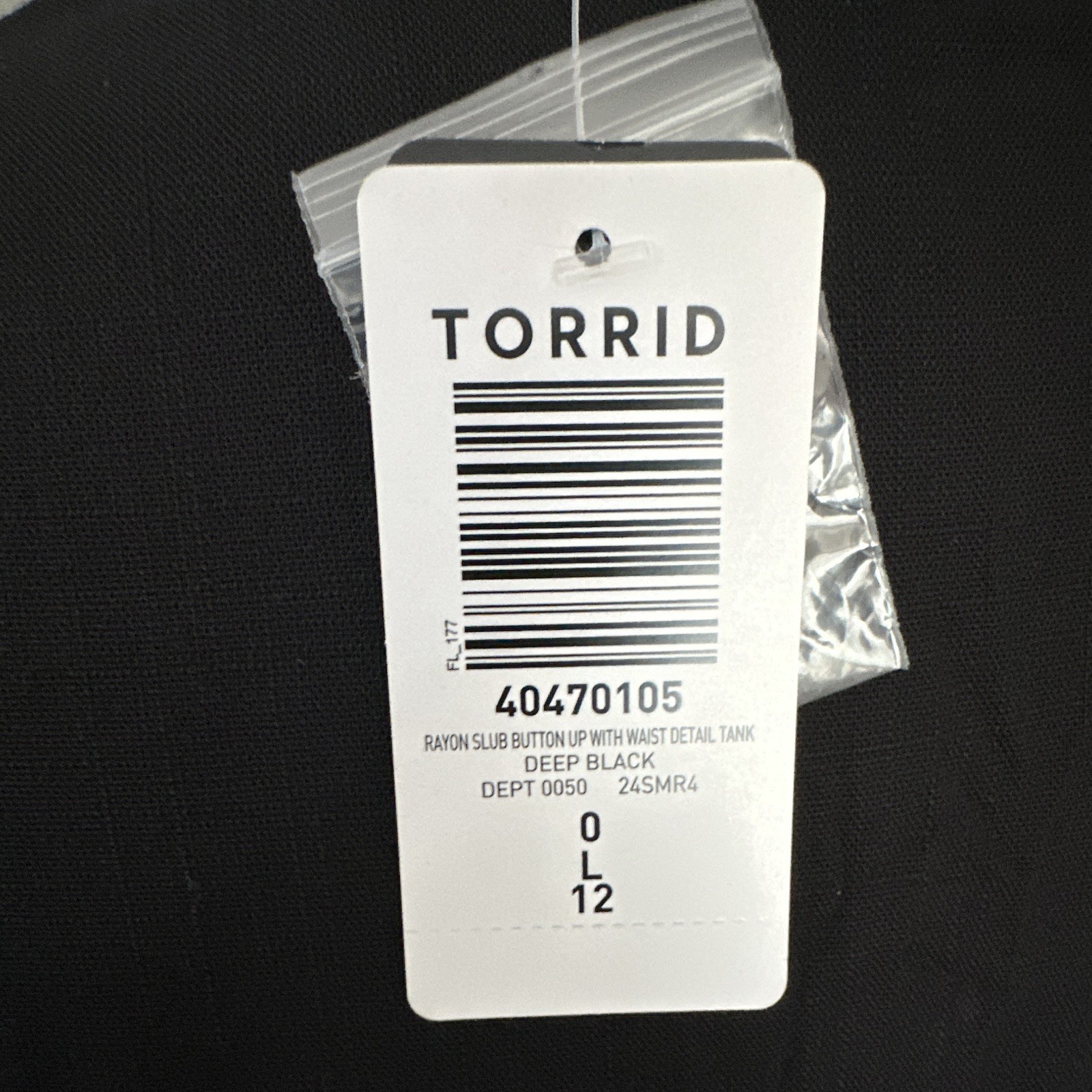 Torrid Women’s 0 Plus Black Solid V-Neck Button Front Sleeveless Tank 40470105
