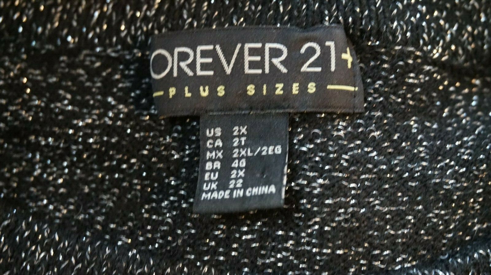 Forever 21 + Black Silver Metallic Crop Sweater Juniors Sz 2X