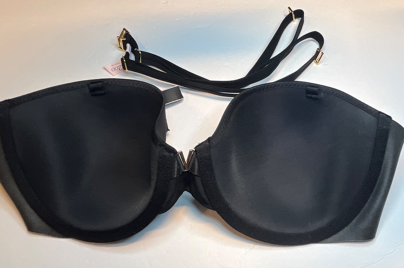Victoria’s Secret 32DD Black Underwired Padded Strapless Convertible Push Up Bra