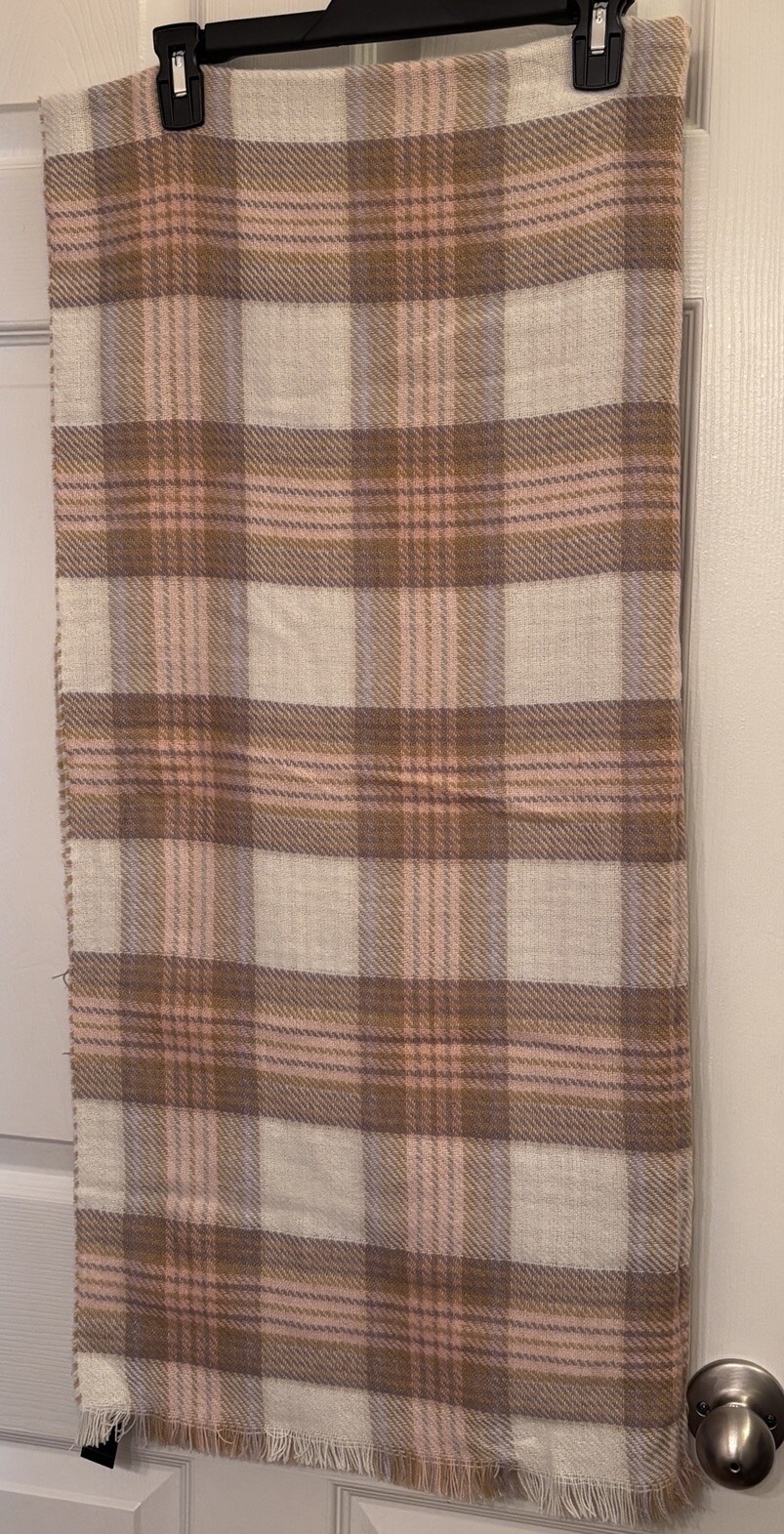 Wrap/Blanket 34”W x 70”L Plaid Ivory Tan Pink Attention Warm Cozy OSFM NWT