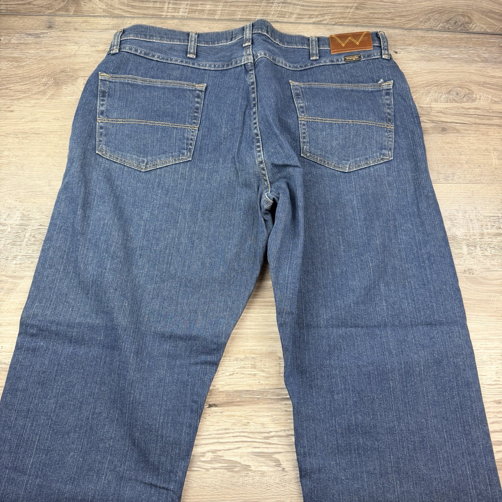 Genuine Wrangler Comfort Fit Men’s Jeans 38×30 Blue Denim Stretch MGW80DB