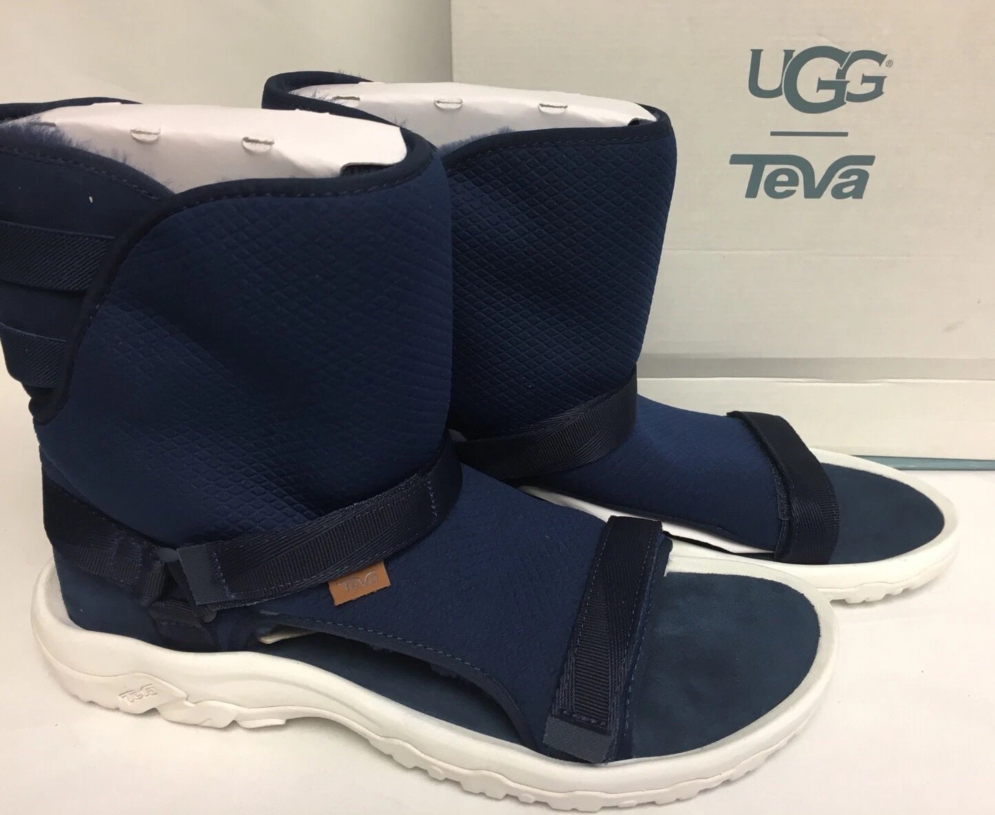 UGG/TEVA COLLAB Black Iris SHEEPSKIN SPORTY HYBRID BOOT SANDAL 1018220U SZ M4/W6