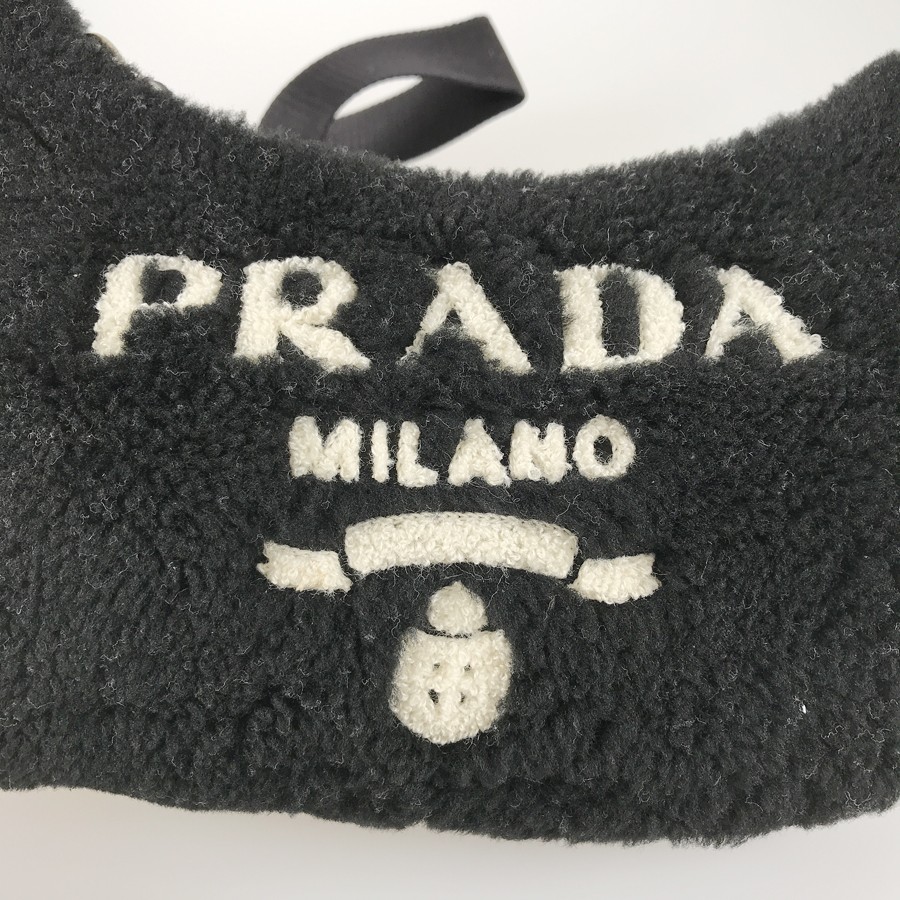 PRADA Re-Edition 2005 1BH204 Wool Shoulder bag