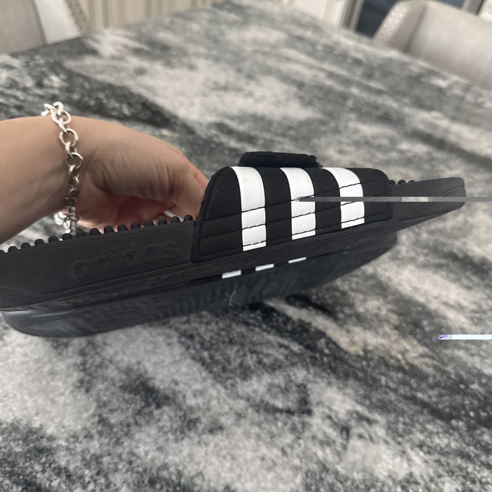 Men ADIDAS Adissage Traditional Black/White Slip Ons Adidas Slides Size 10