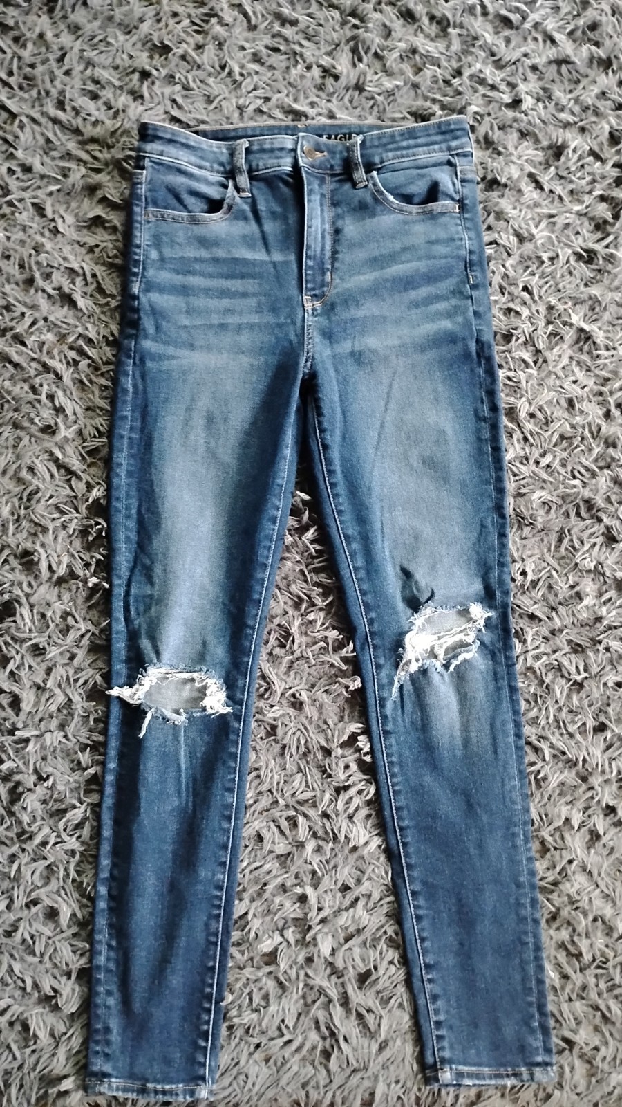 American Eagle Women’s Skinny Jeans Medium Wash Blue Distressed 8
