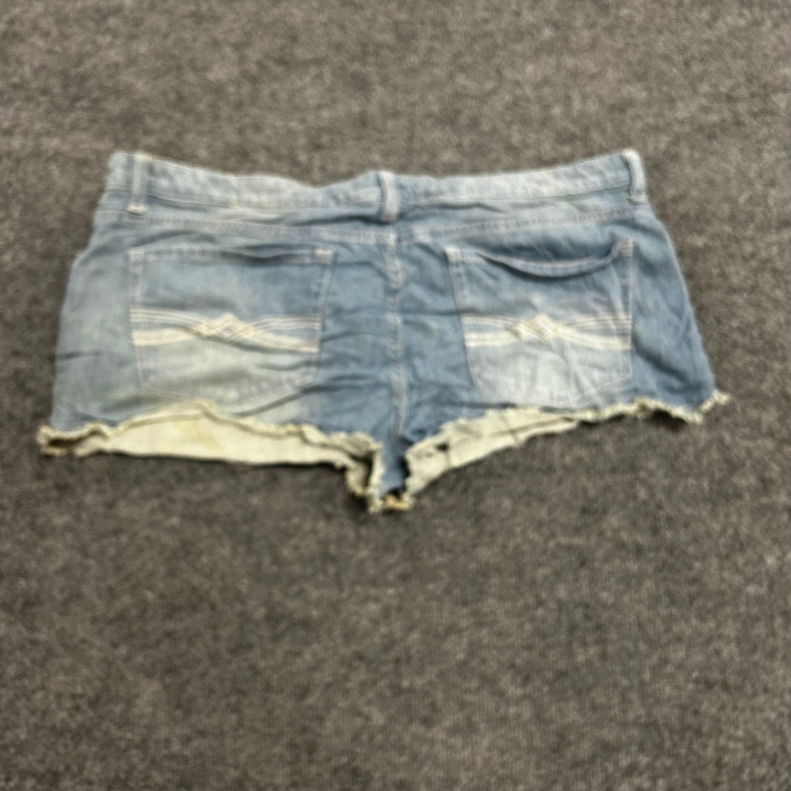 Mudd Denim Shorts Womens Size 15 Blue Low Rise Cutoff Raw Hem Casual Stretch