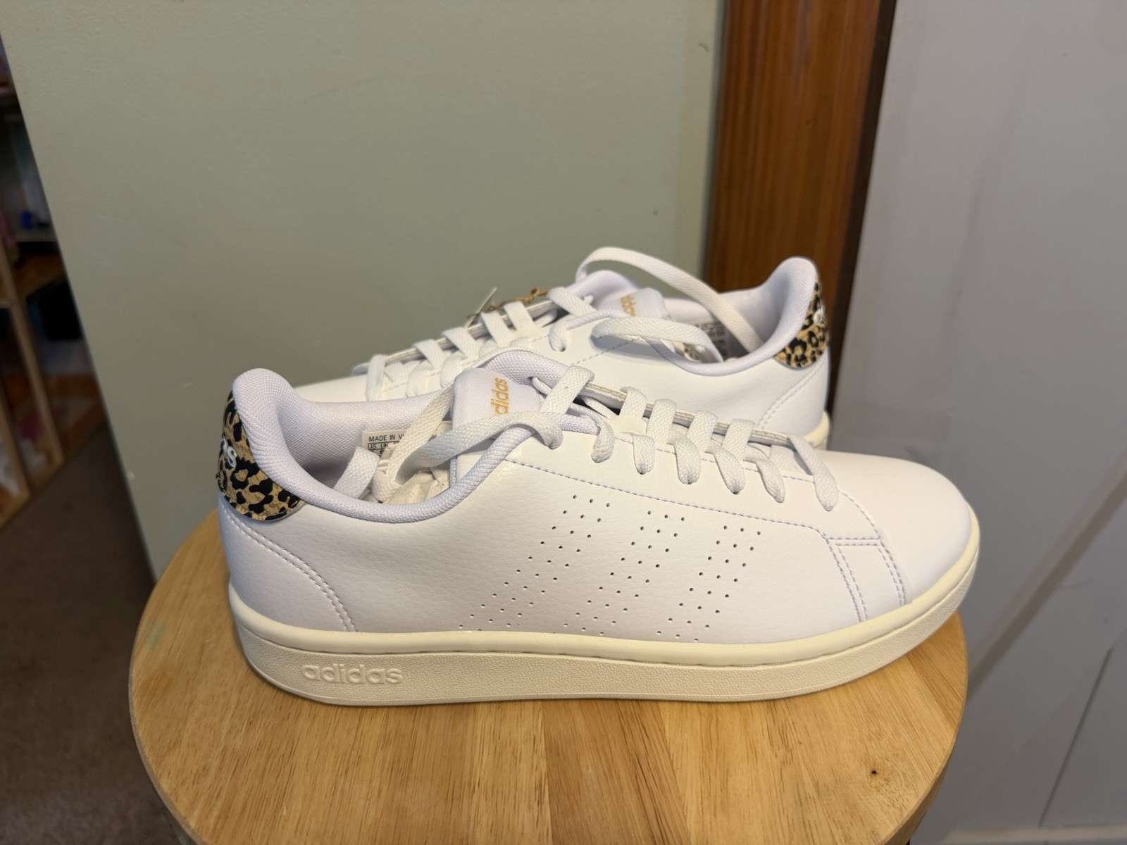 adidas Advantage Womens Low Top Leather Lace-Up Sneakers Leopard Print GW4850