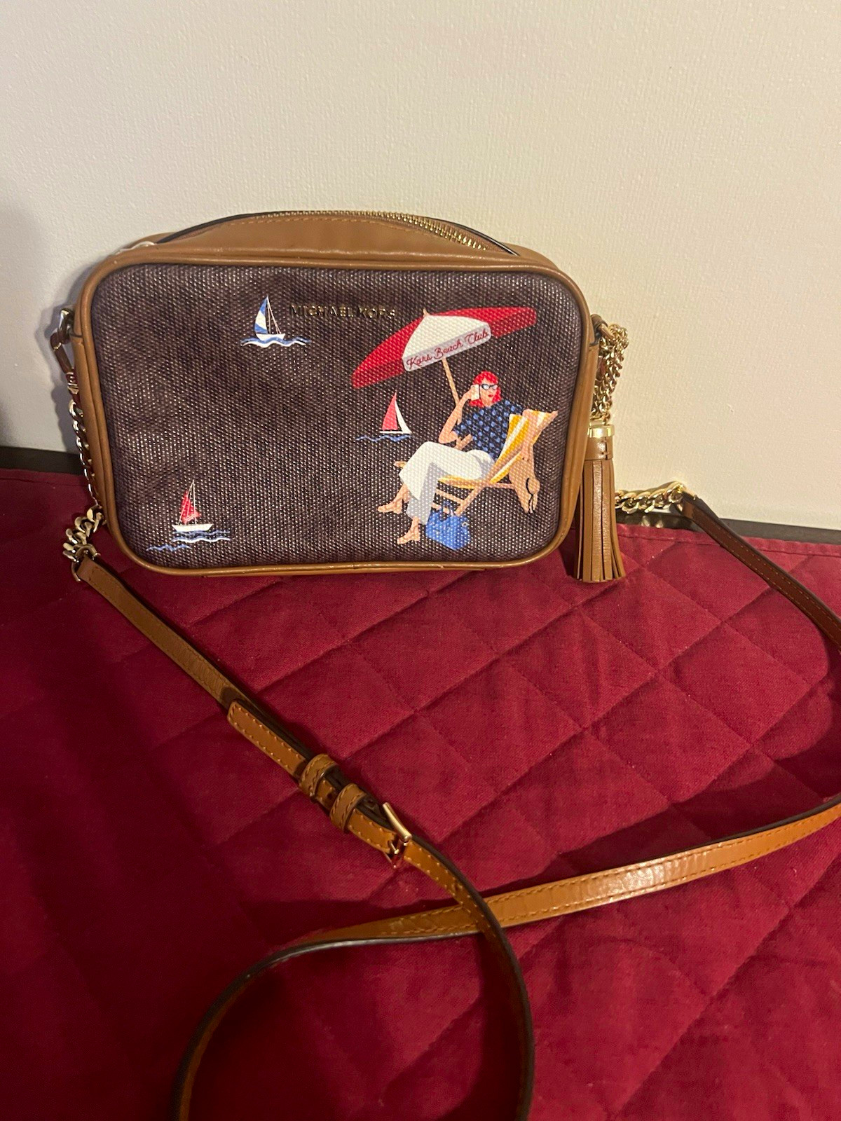 Michael Kors Signature MK Logo Zip Small Crossbody Beach Graphic Tassel Gold