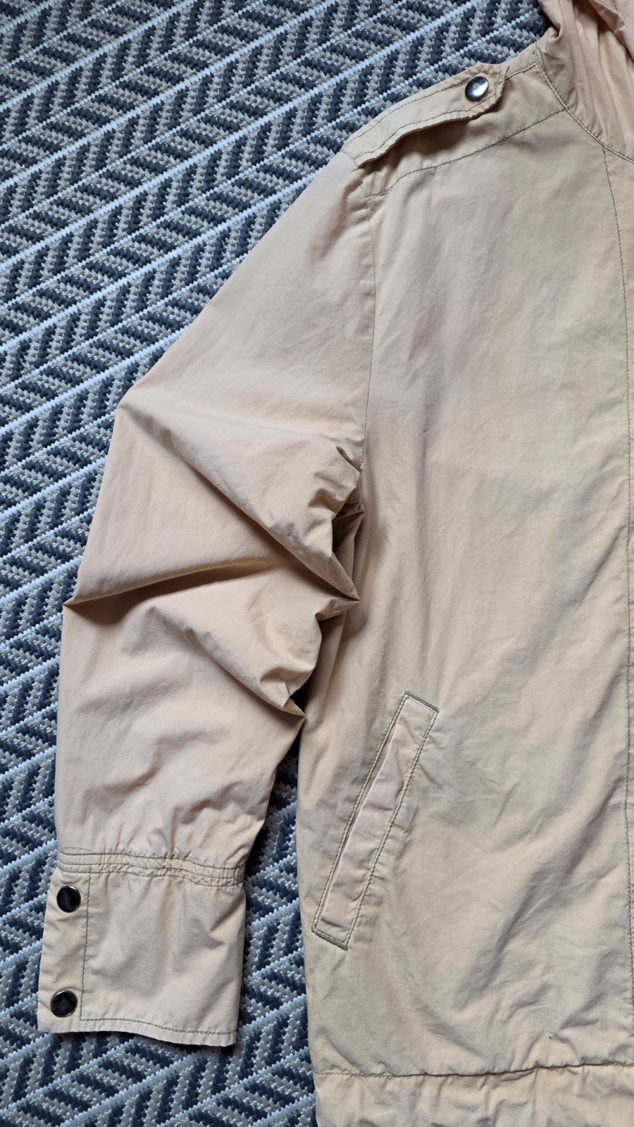 EVER Brand Hooded Cotton Jacket Size S – Rare Model