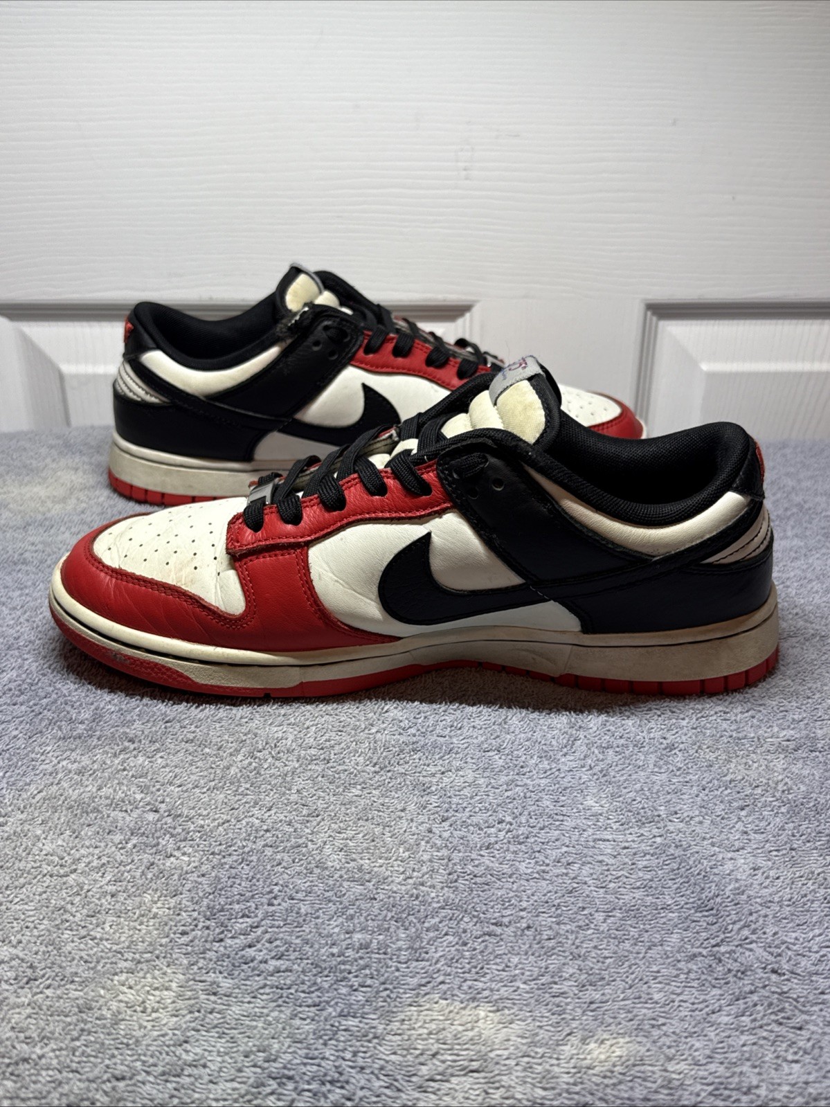 Nike Dunk Low EMB NBA 75th Anniversary Chicago DD3363-100 Size 9.5 Men’s