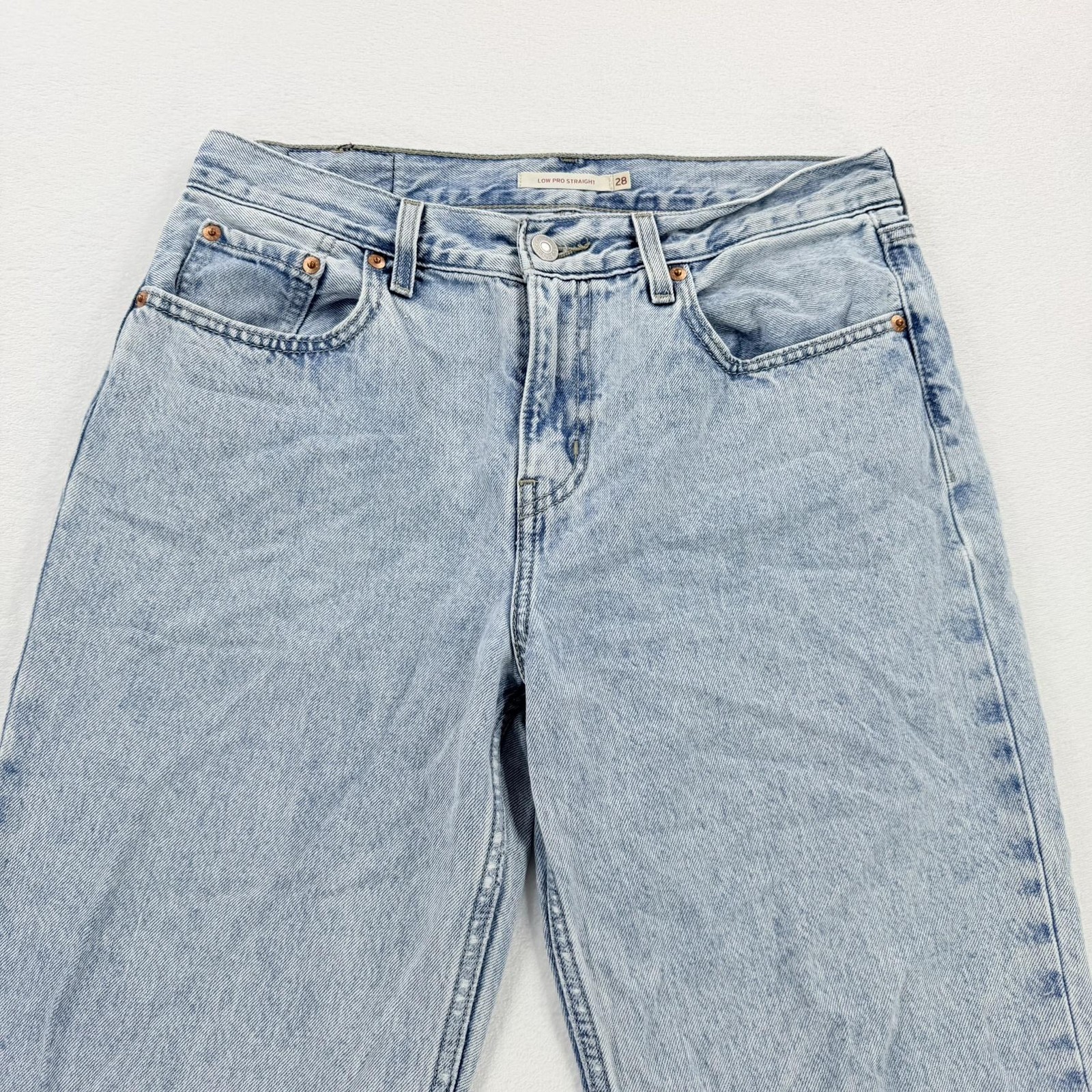 Levi’s Low Pro Straight Jeans Womens 28 Blue Light Wash Denim Low Rise Relaxed