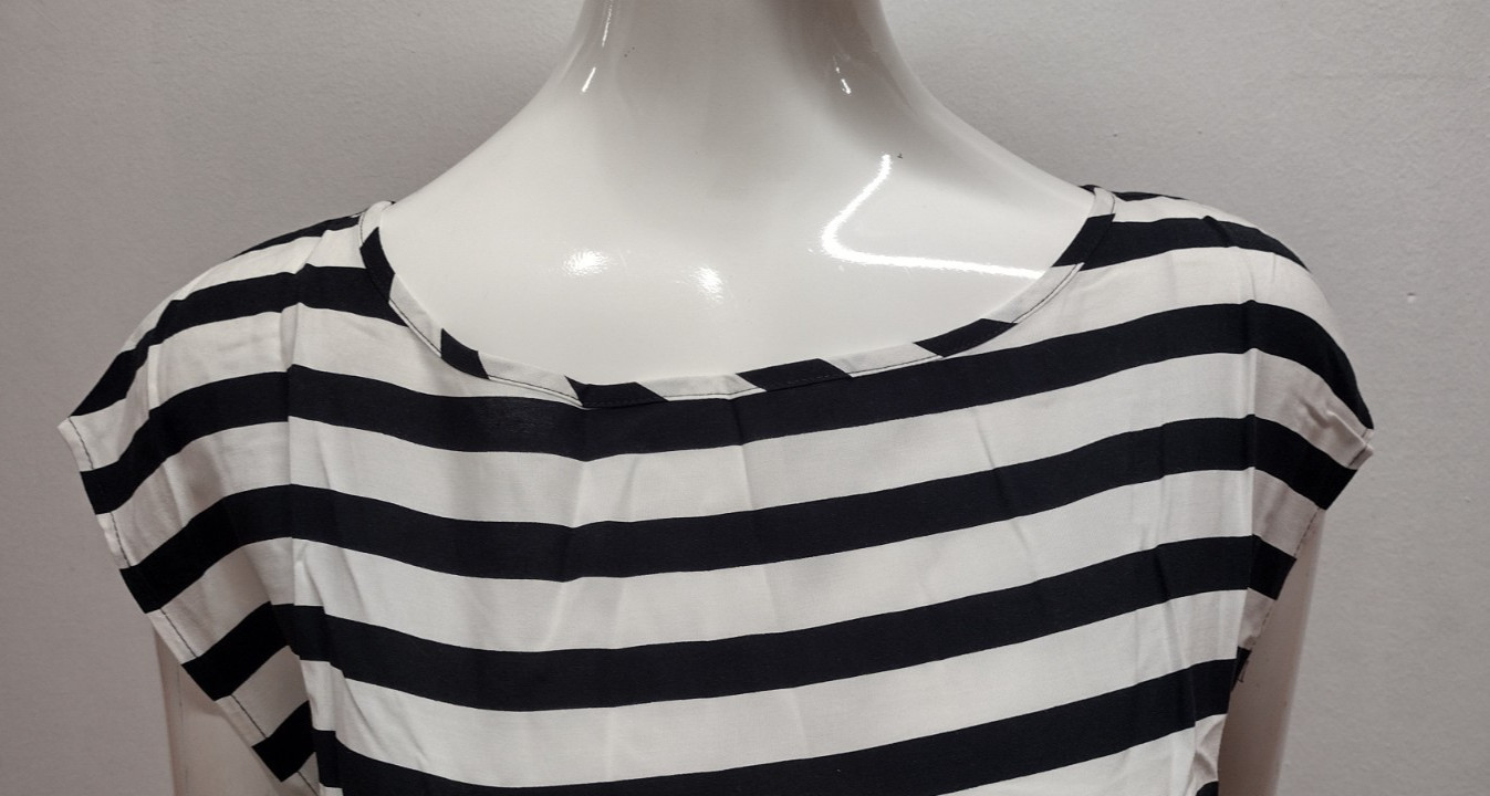 BB Dakota Black & White Stripes Dress Striped Emo Euro 30 USA 8 Waist 28 inches