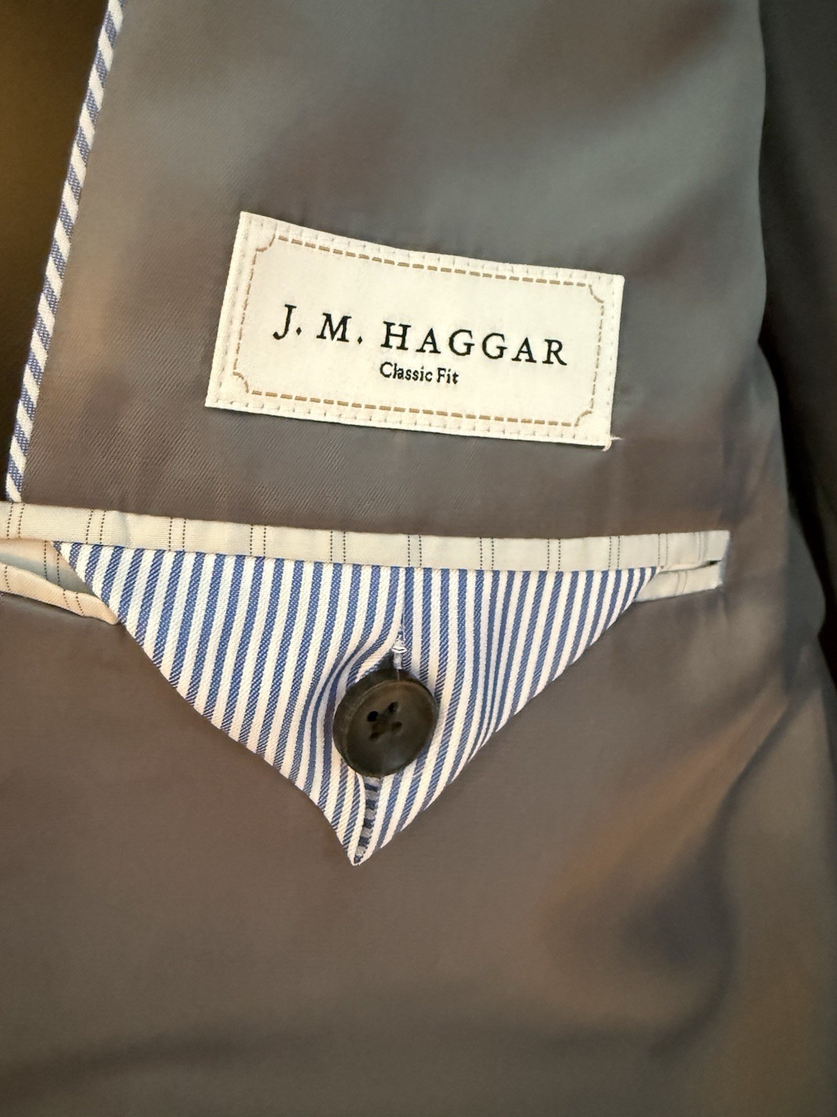 J.M. Haggar Black Suit Jacket size 46R, WPL386