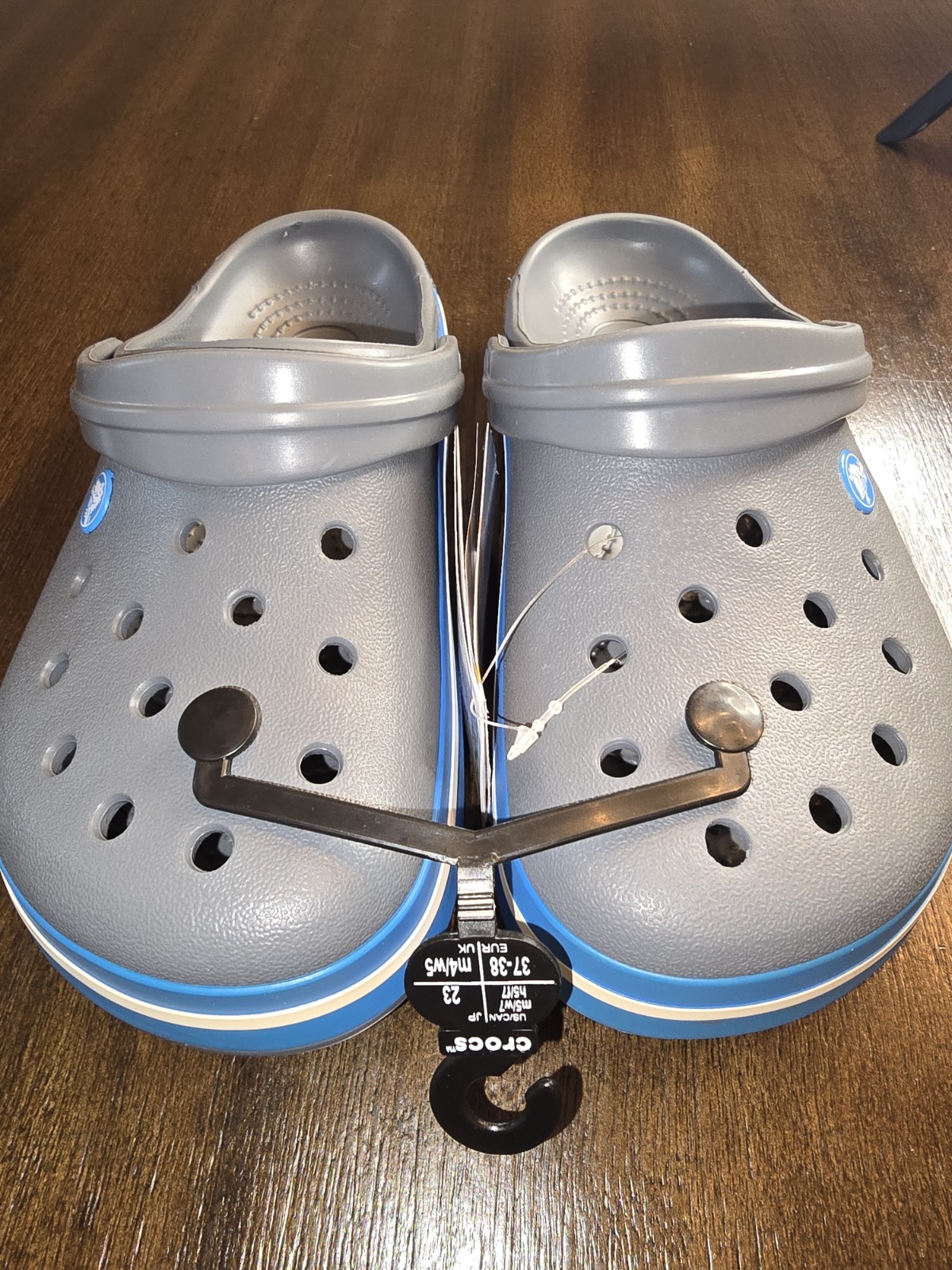 New CROCS 11016-07W Crocband Charcoal/Ocean Blue Sandal Men5/Women7