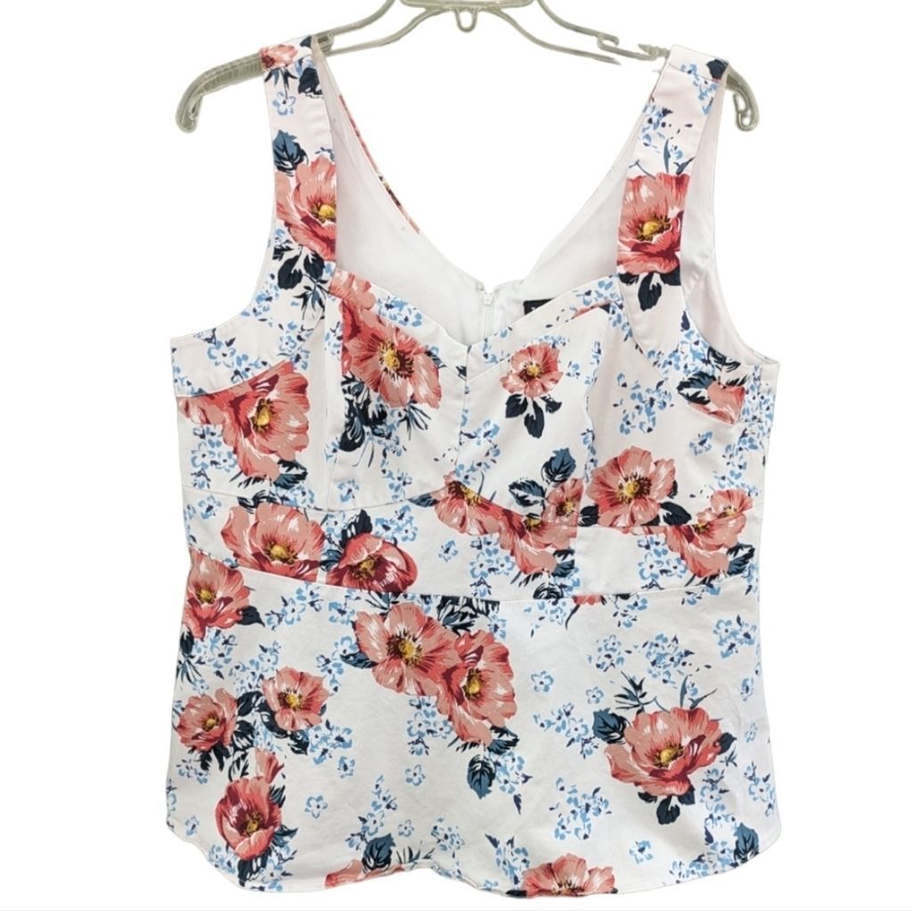 Torrid Floral Peplum Sweetheart Neckline Fit & Flare Stretch Top Size 2X Cottage