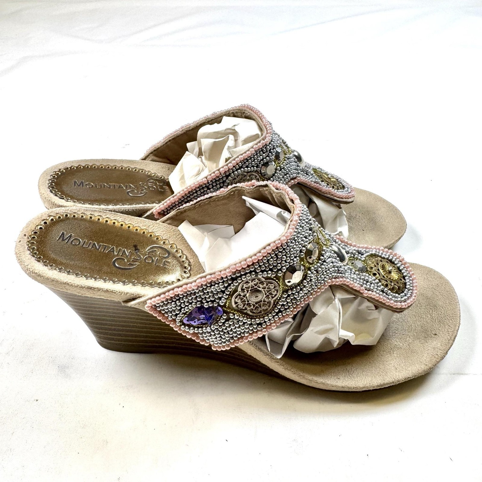 Mountain Sole Lee Shoes Womens Size 8 Beige Beaded Boho Wedge Thong Sandals