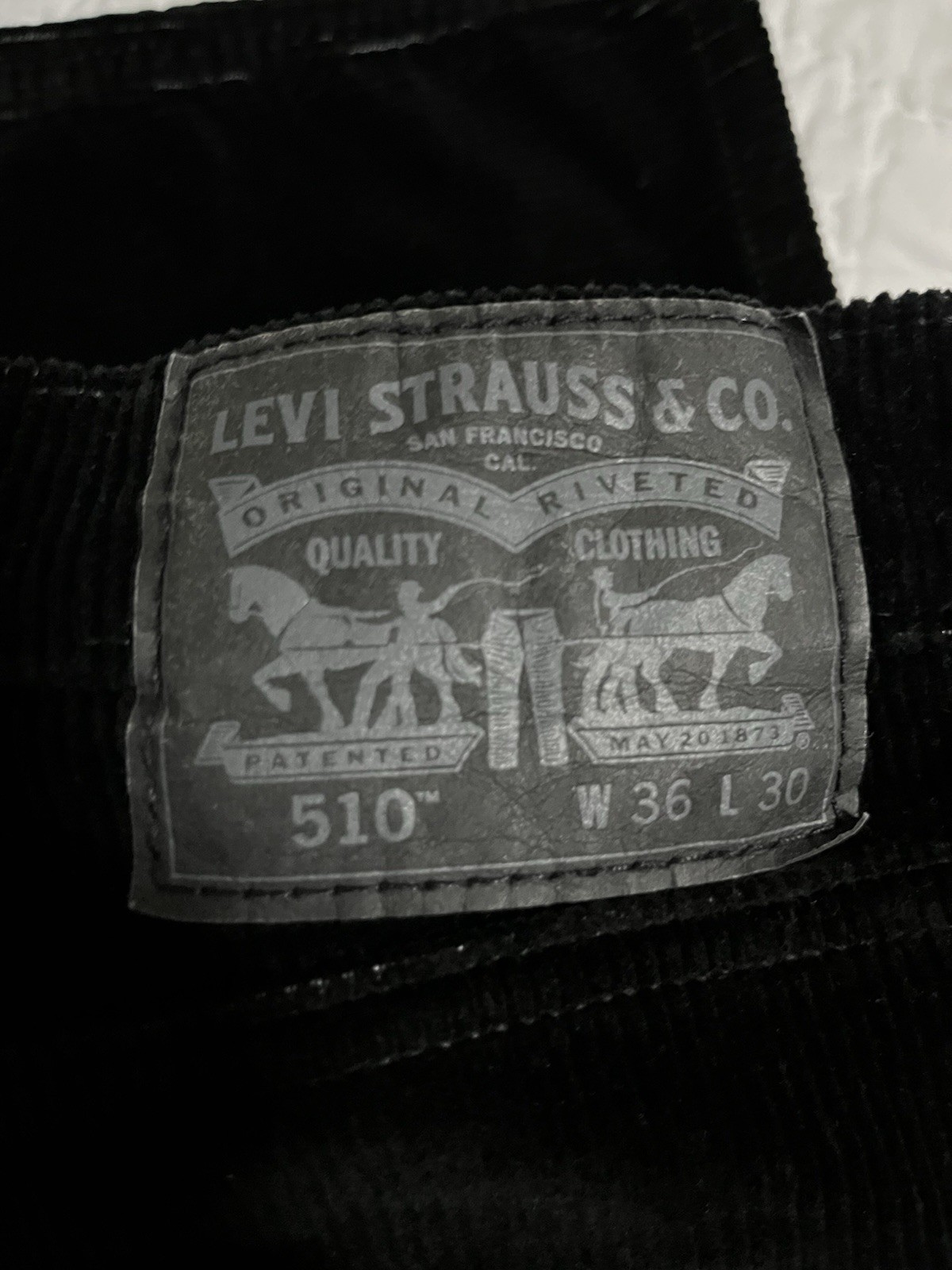 Levi’s Men’s Black Corduroy Jeans Low Rise 5-Pocket 36/30