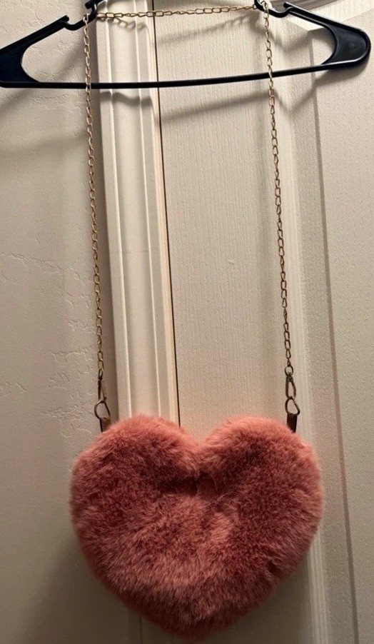 Pink Solid Heart Crossbody Bag, Gold Chain Strap, Detachable Strap, Zip