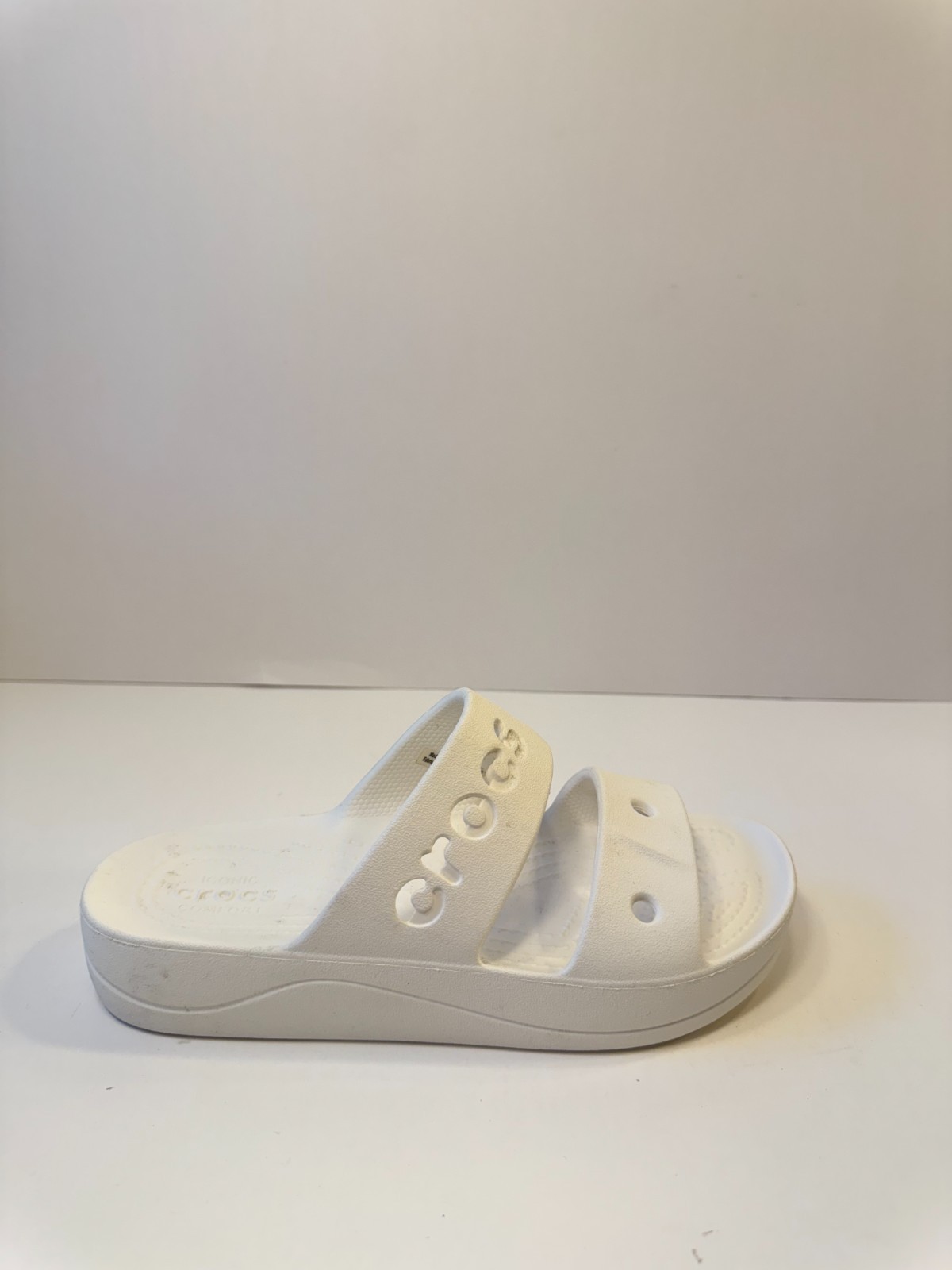 9.1 Crocs Womens Baya Platform Sandals White-US 4 Womens