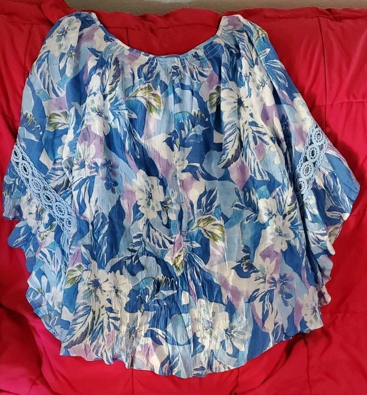 Unique Spectrum By Mlle Gabrielle 2X Blue Floral Boho Bell Sleeve Blouse EUC