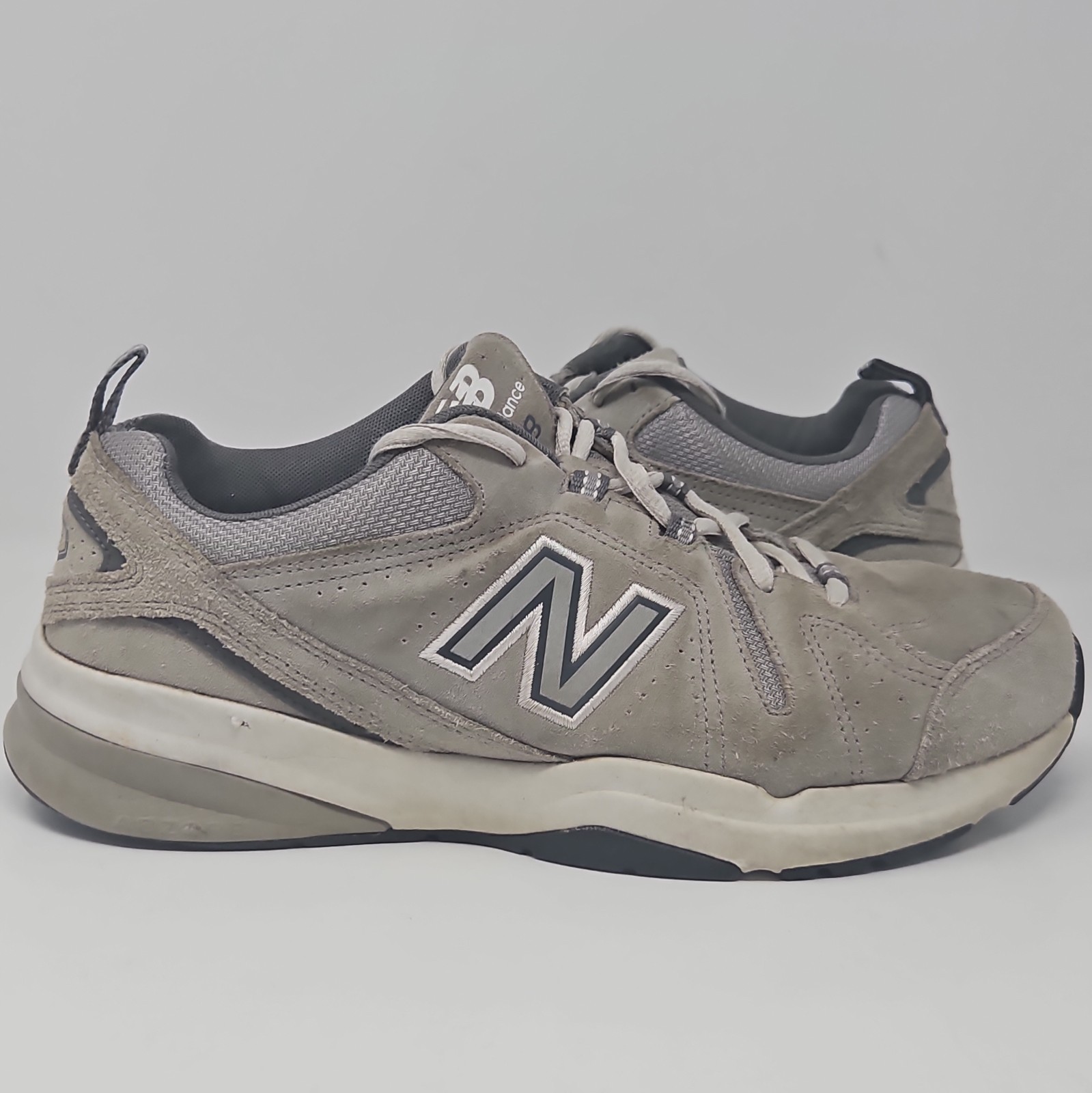 New Balance 608 Mens Grey Training Walking Sneaker 9.5 / 4E Shoes MX608UG5