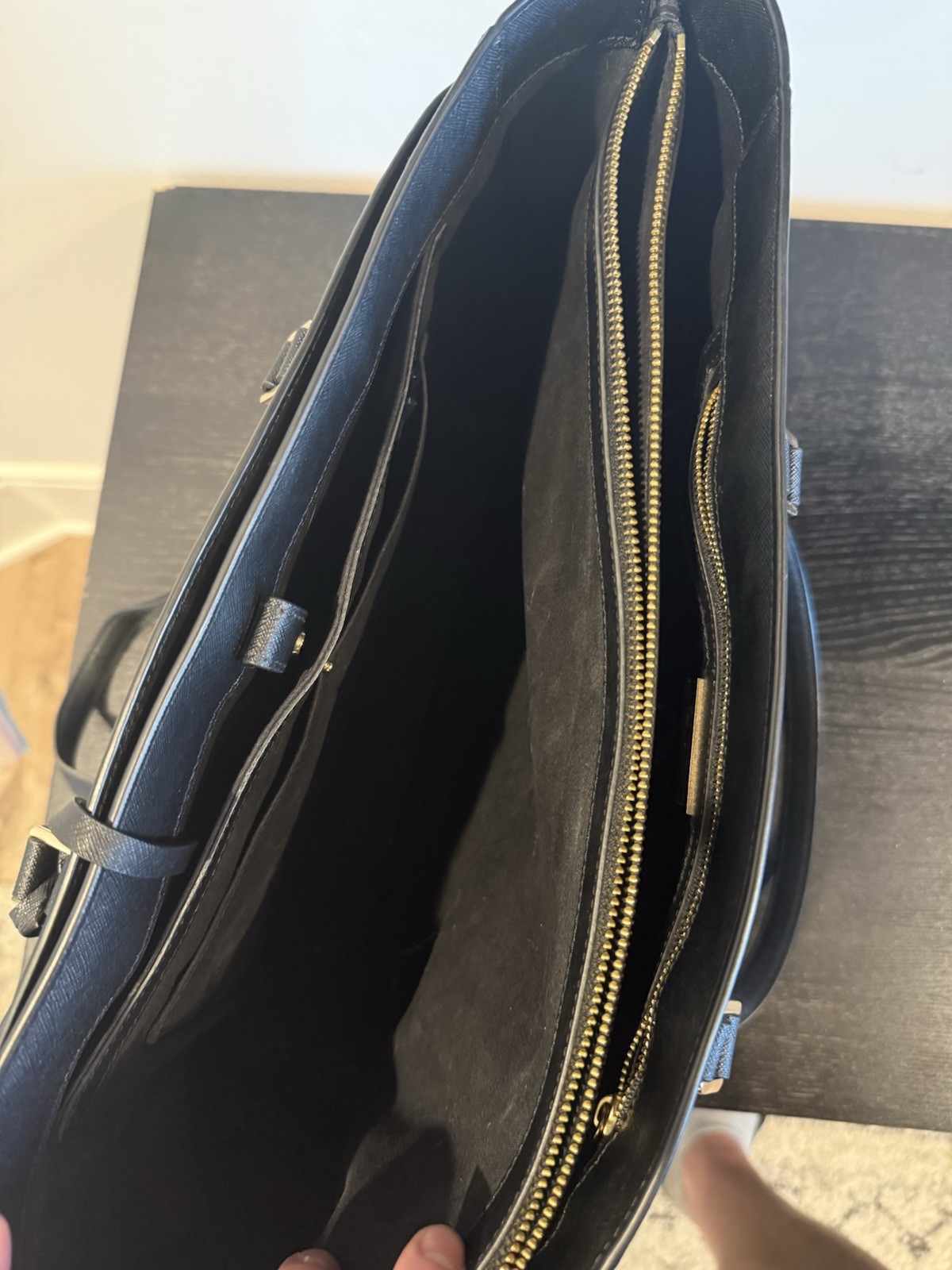 Tory Burch Robinson ZippedTote Bag
