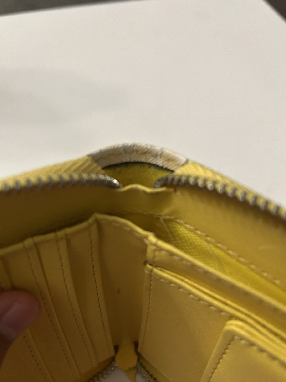 Sanrio Pompompurin Heart Half Wallet with Strap