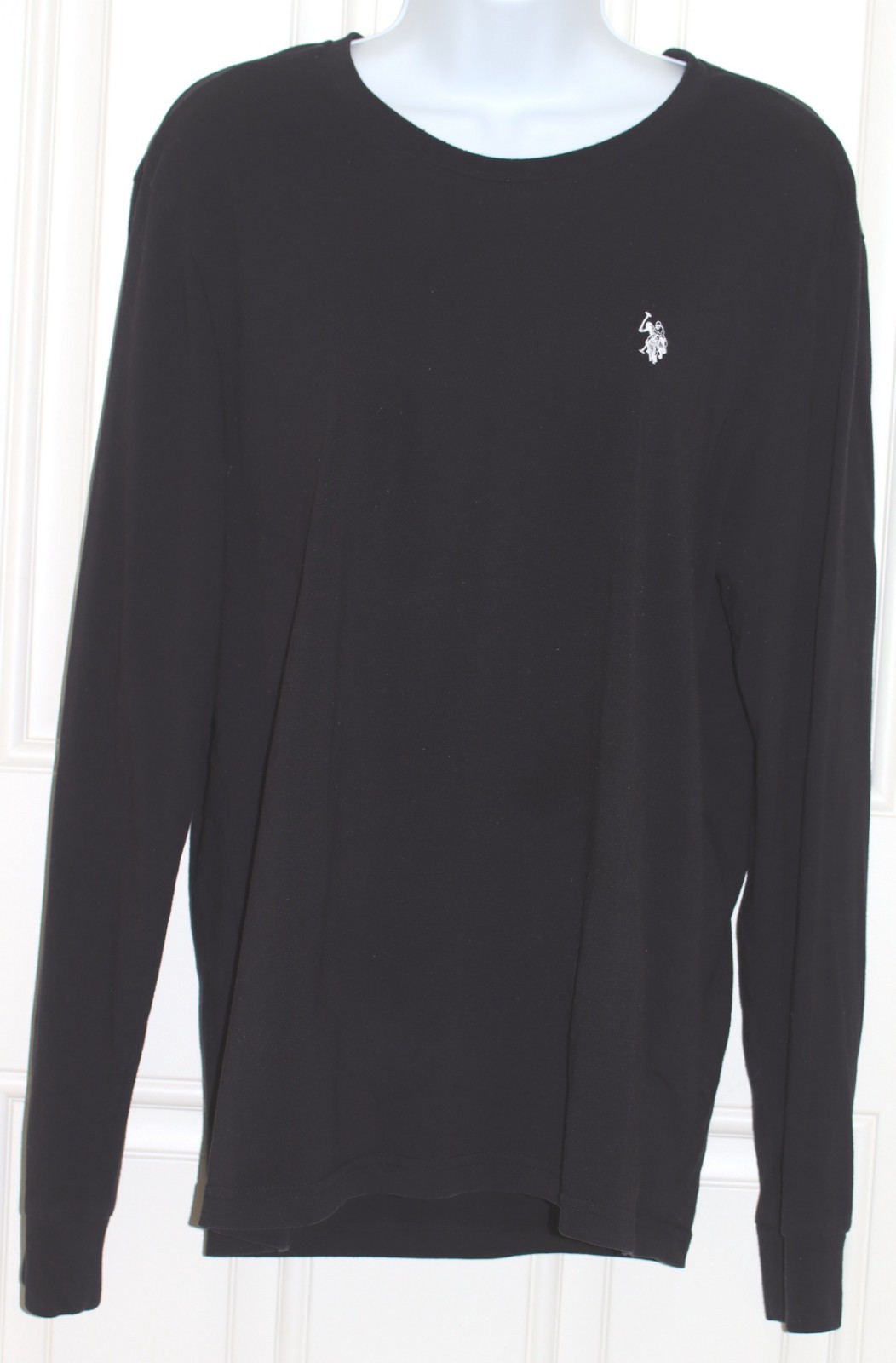 US Polo Assn Men’s size M pullover black Long Sleeve Crewneck Logo T-shirt