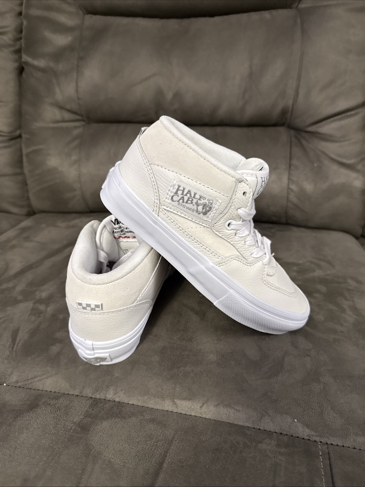 Vans Half Cab Skateboard Shoes White PopCush Duracap Men’s Size 4