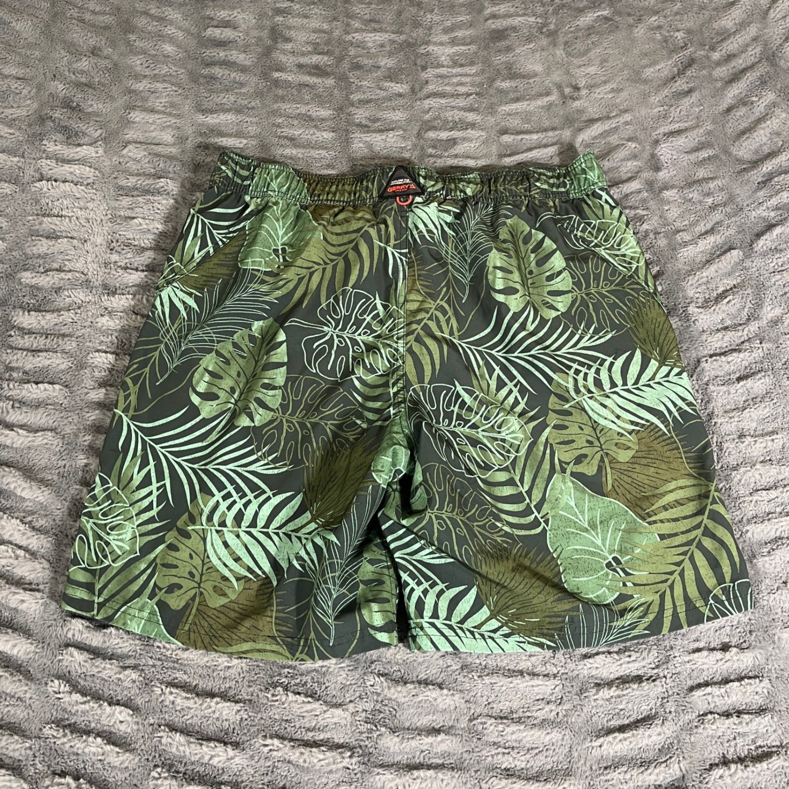 Gerry Mens Swim Trunks Large Green Tropical Leaf Print Stretch Board Shorts