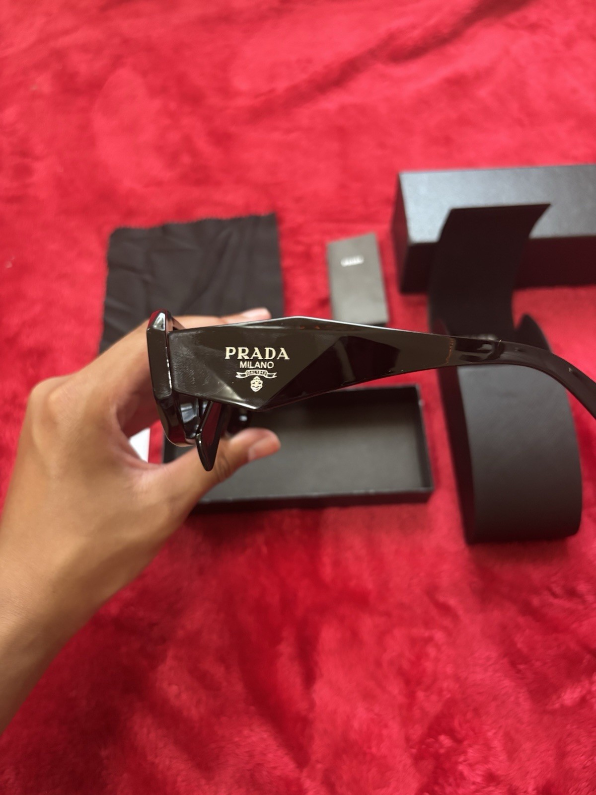Authentic Prada Symbole PR 17WS Black Dark Grey Sunglasses Complete Set NEW