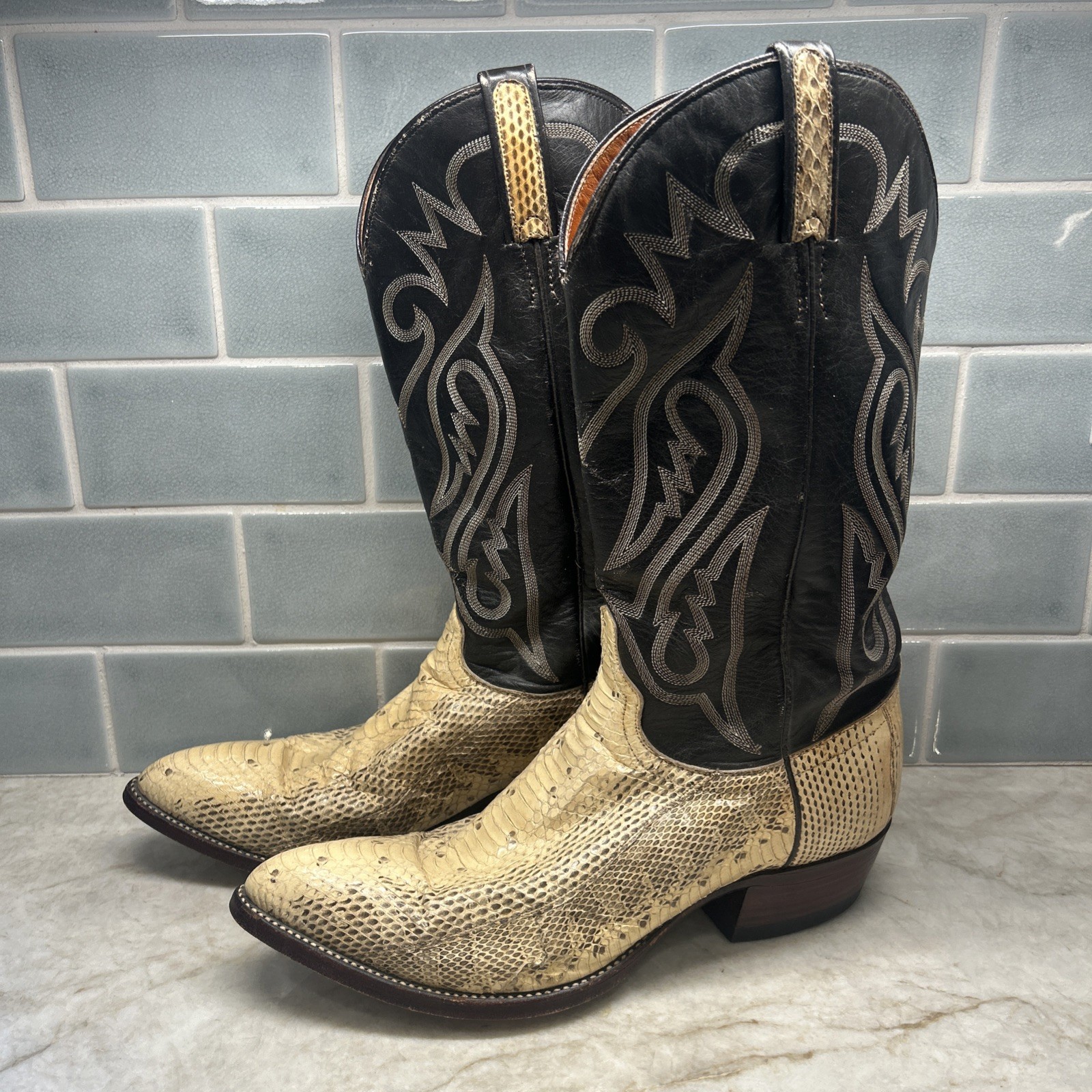 J. Chisholm Handcrafted Boots 976 Size 10.5 D