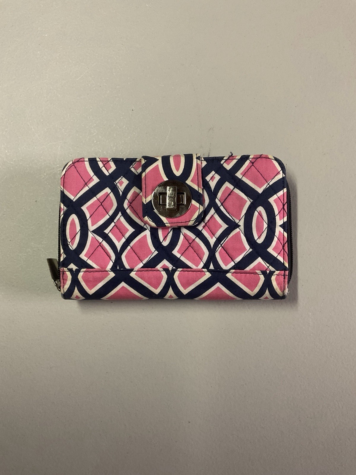 Vera Bradley Turn Lock Wallet Pink Navy Geometric Quilted Zip Around Organizer